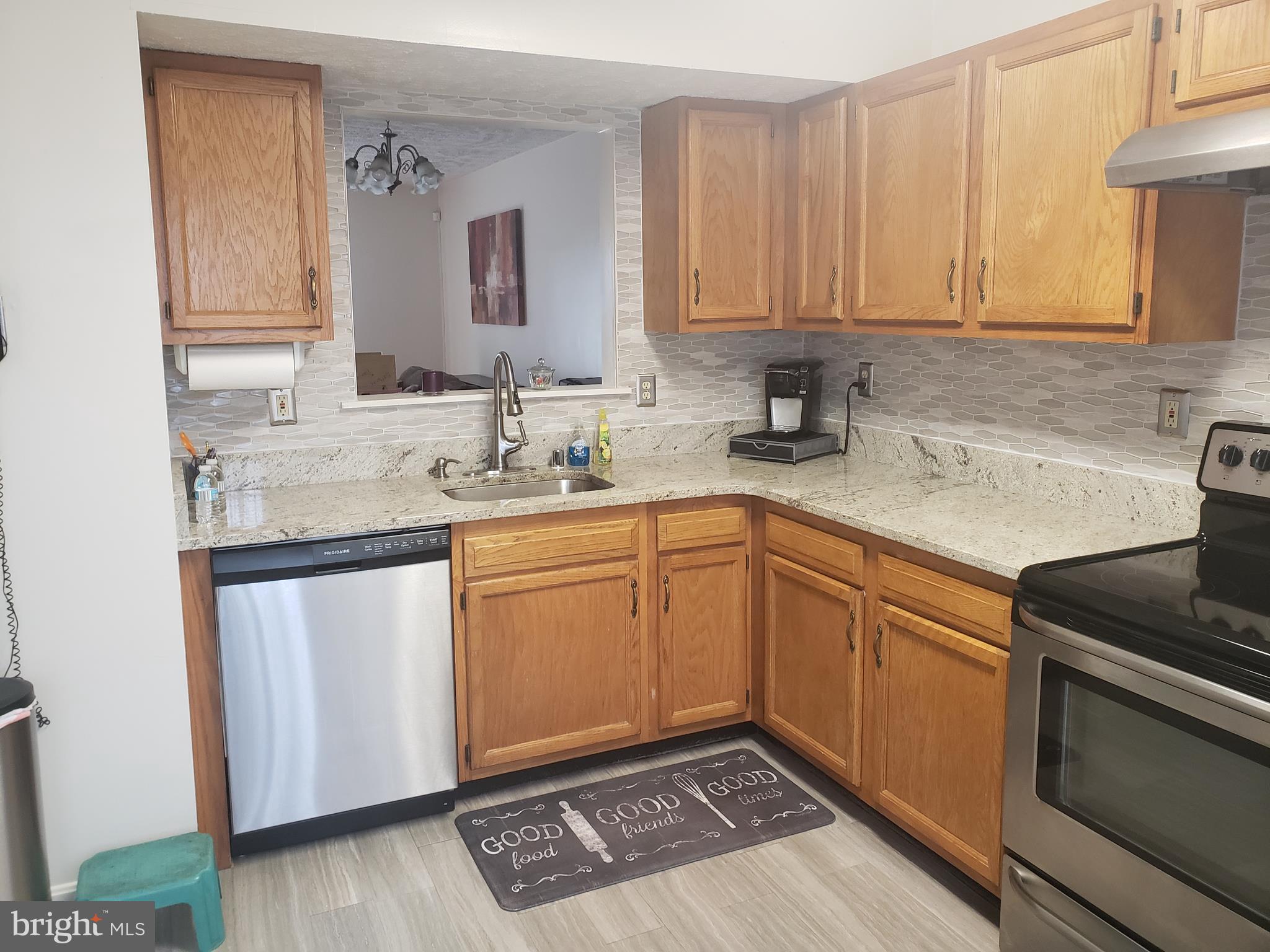 OXFORD LANDING - Residential