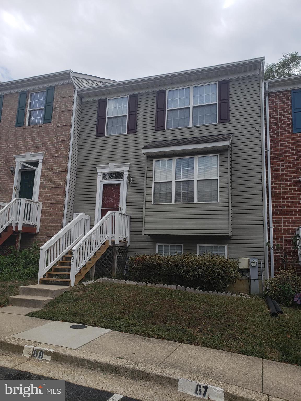 OXFORD LANDING - Residential