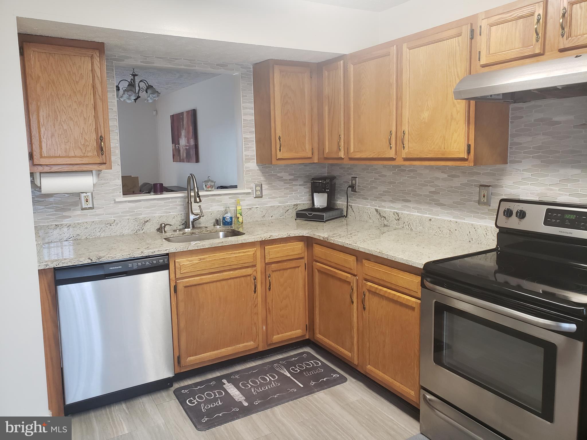 OXFORD LANDING - Residential