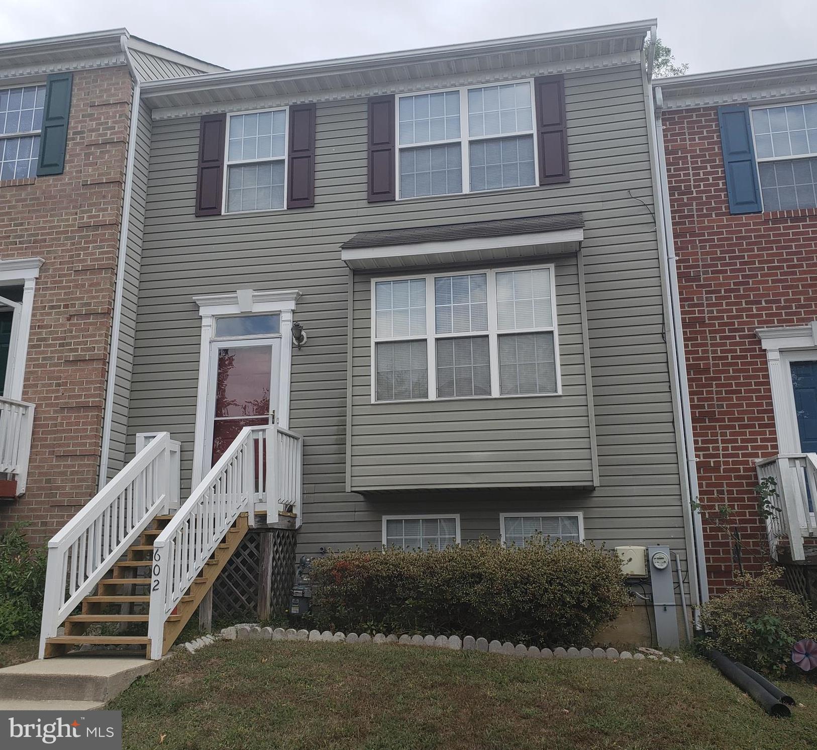 OXFORD LANDING - Residential