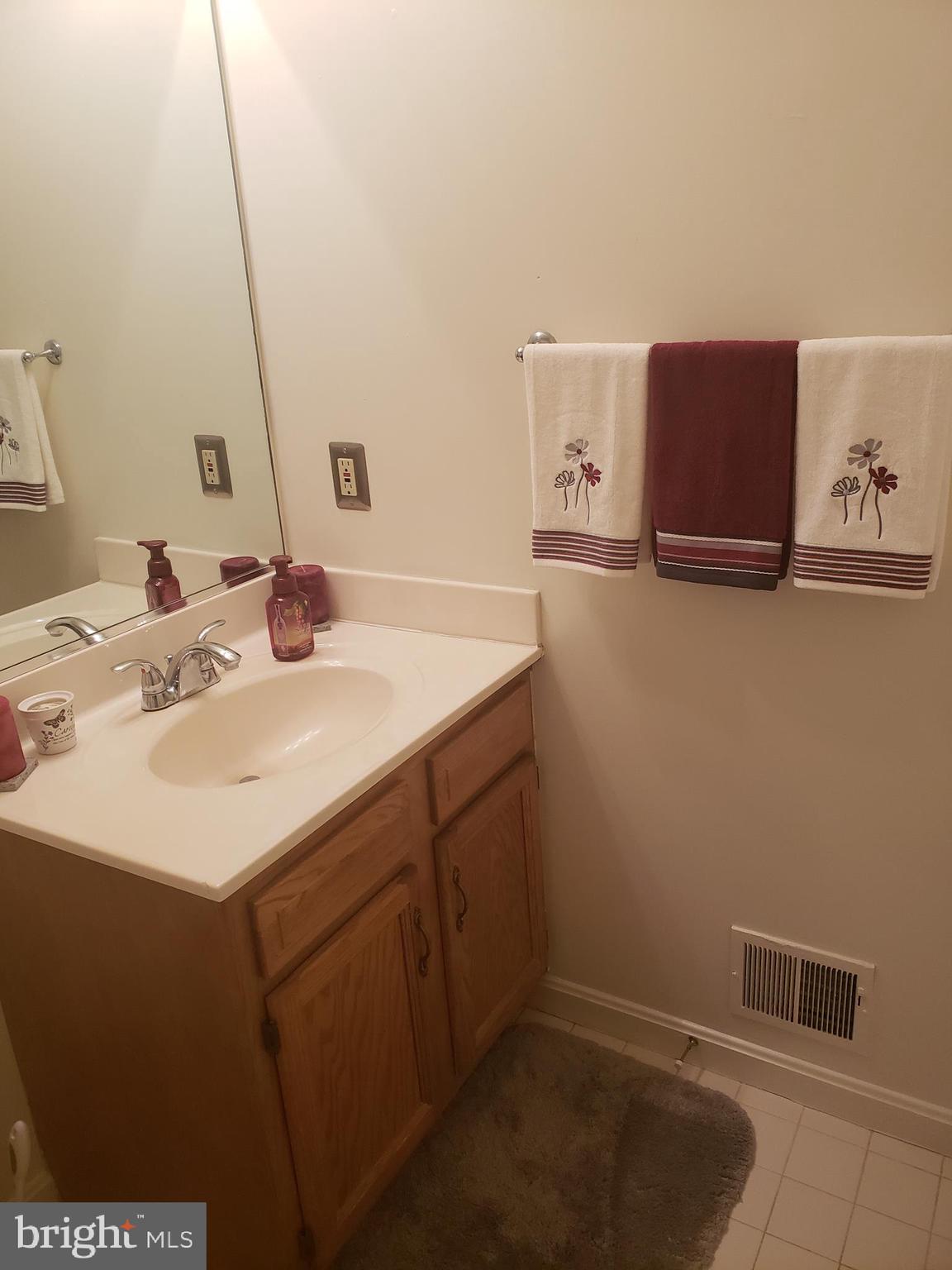 OXFORD LANDING - Residential