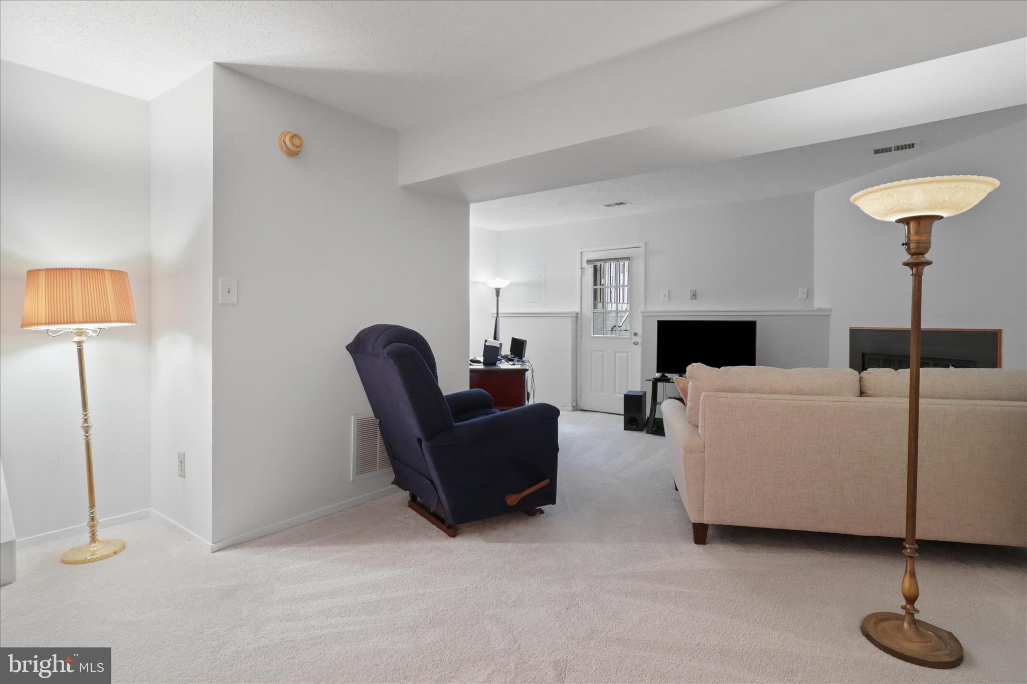 WASHINGTON SQUARE - Residential