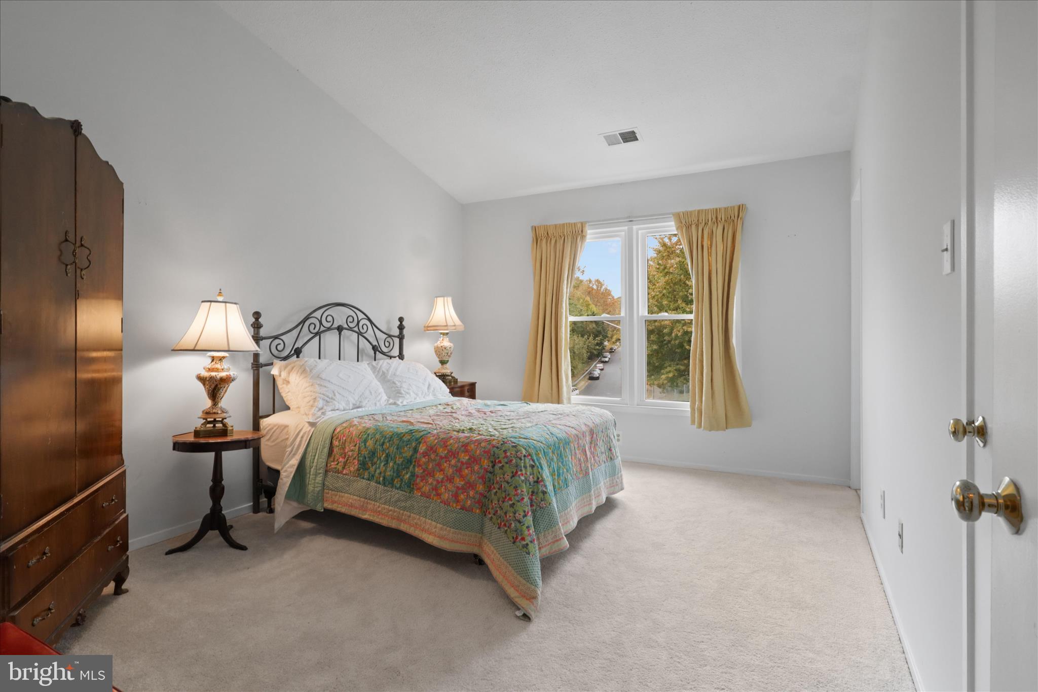 WASHINGTON SQUARE - Residential