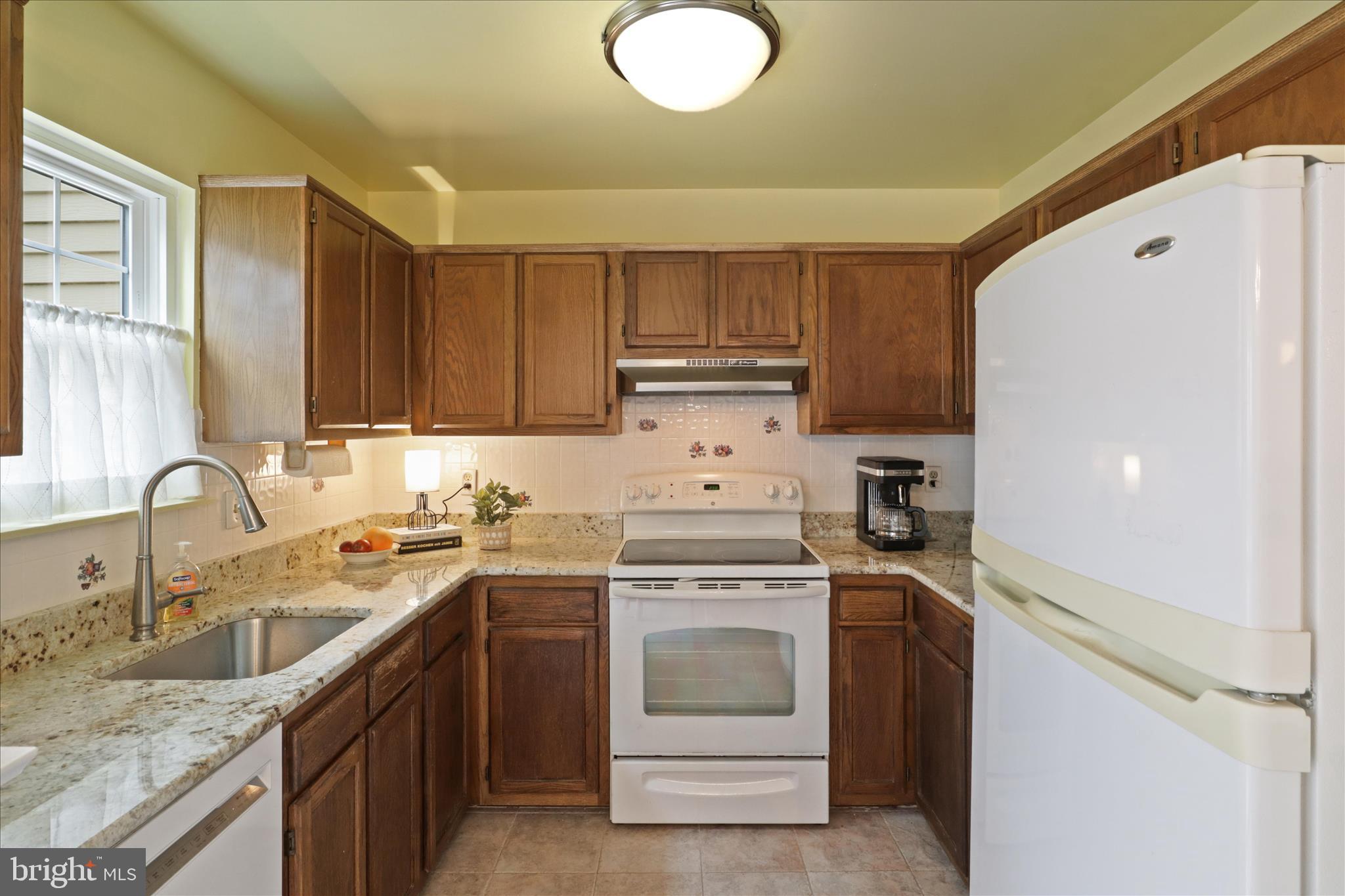 WASHINGTON SQUARE - Residential