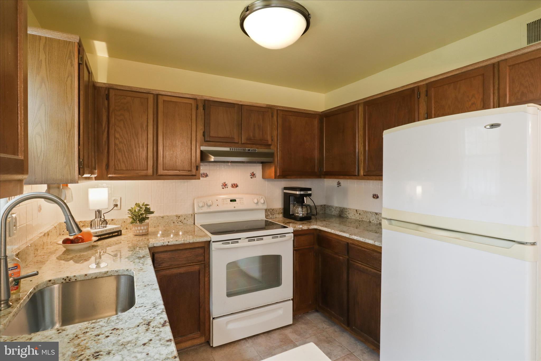 WASHINGTON SQUARE - Residential