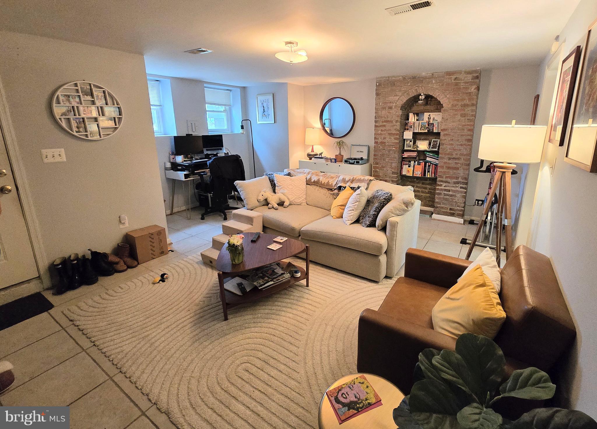 CAPITOL HILL - Residential Lease