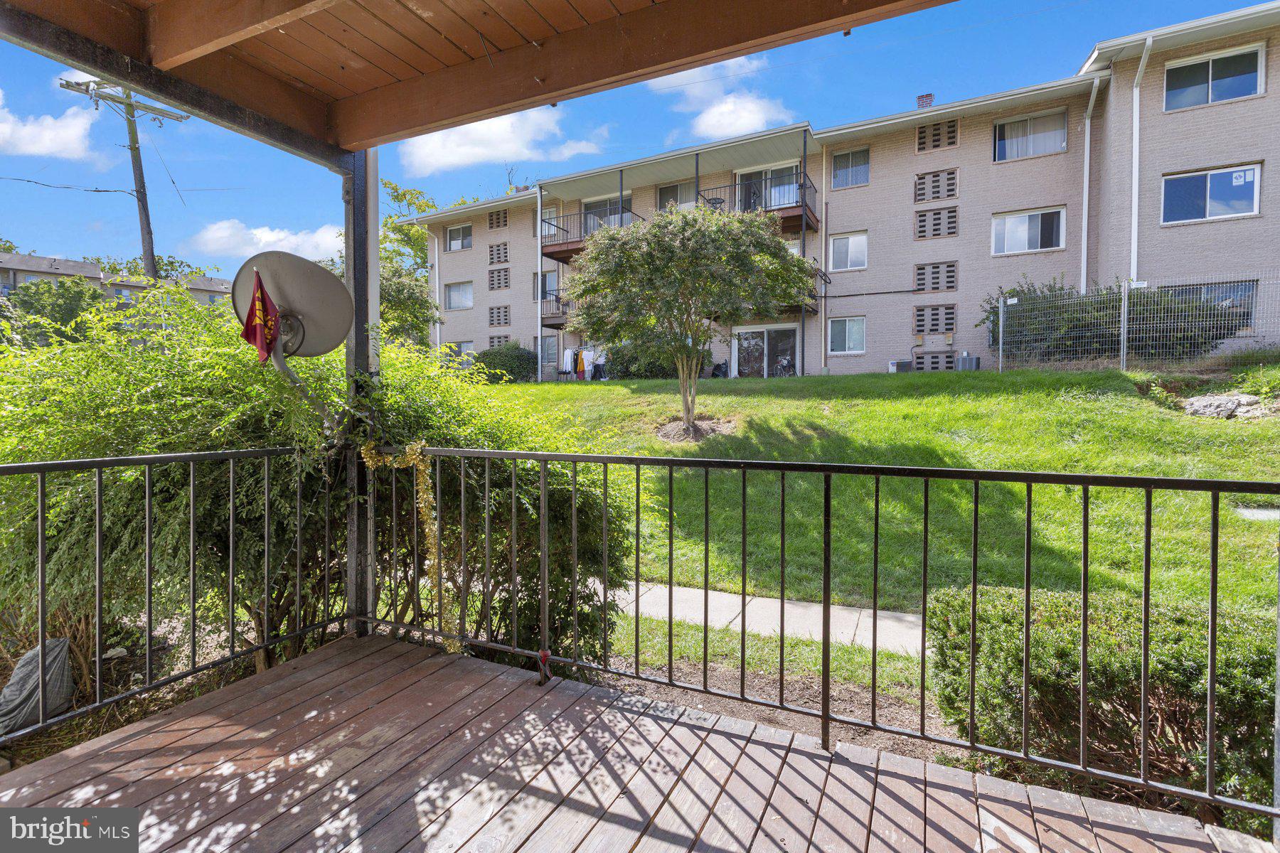 NEW CARROLLTON - Residential Lease