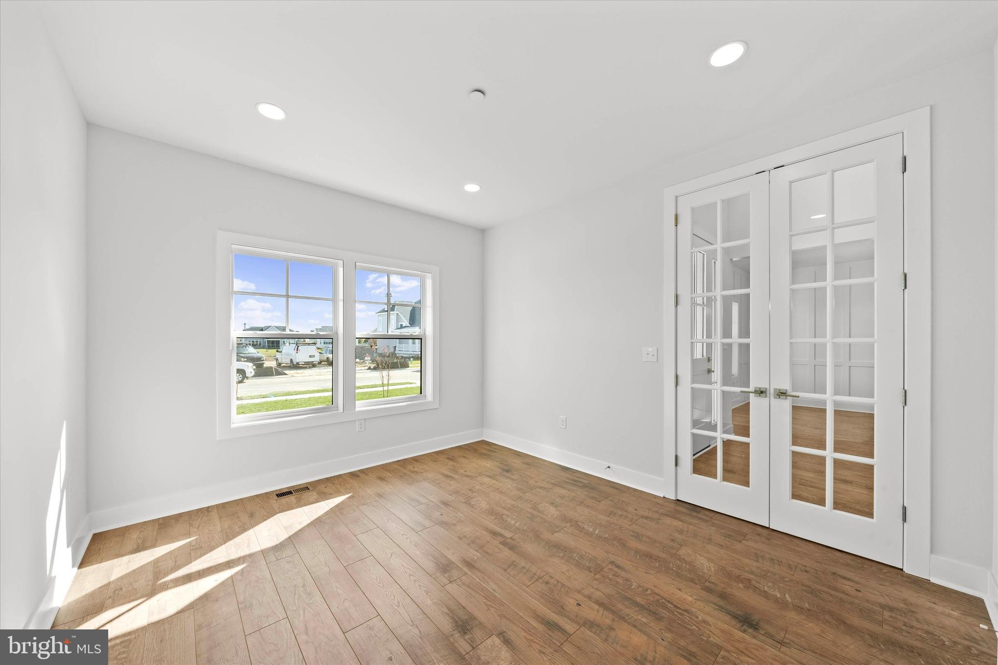 GLEN RIDDLE - Residential