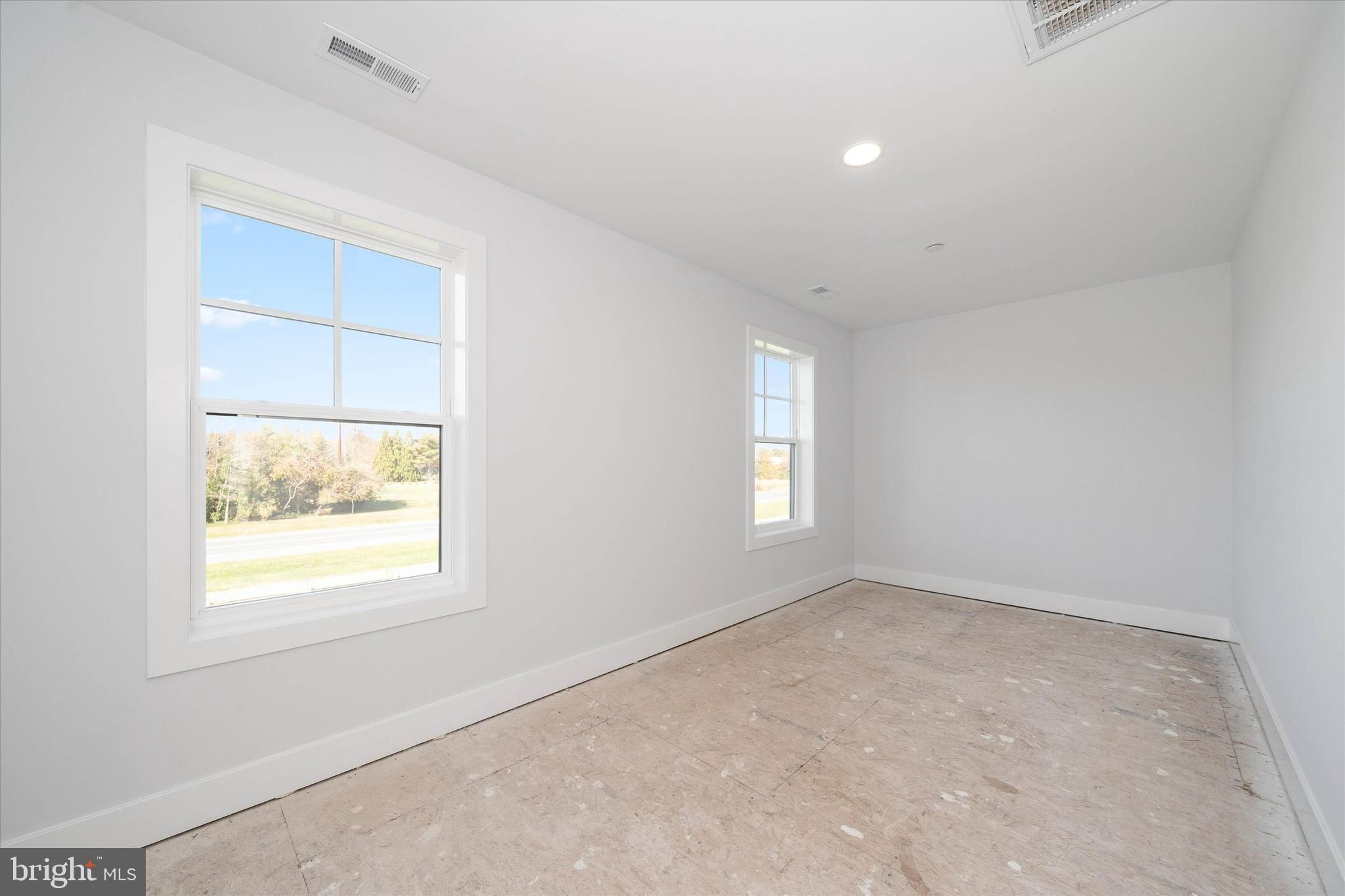 GLEN RIDDLE - Residential