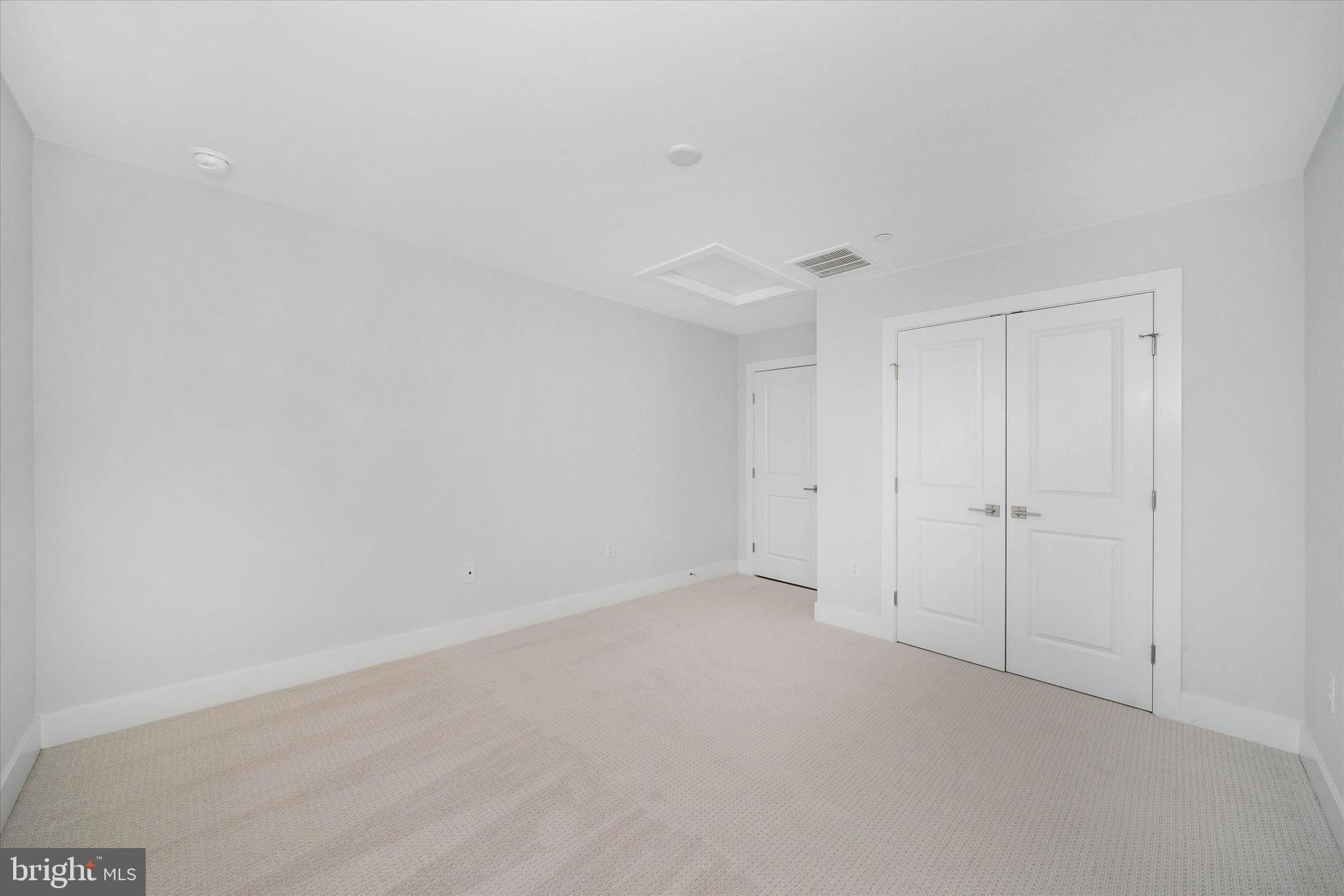 GLEN RIDDLE - Residential