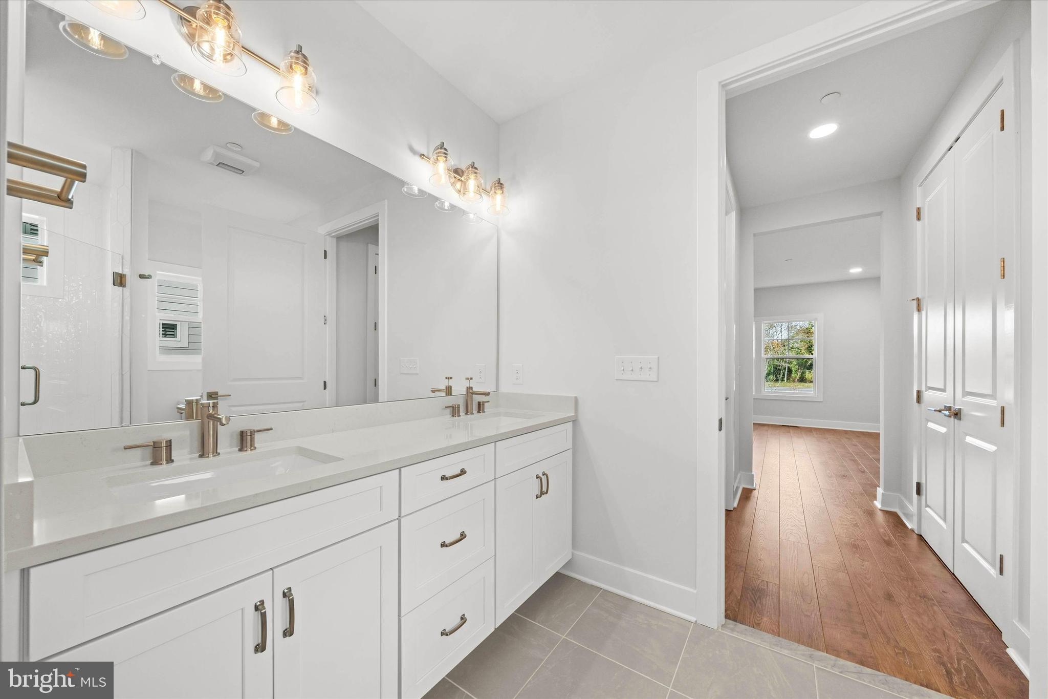 GLEN RIDDLE - Residential