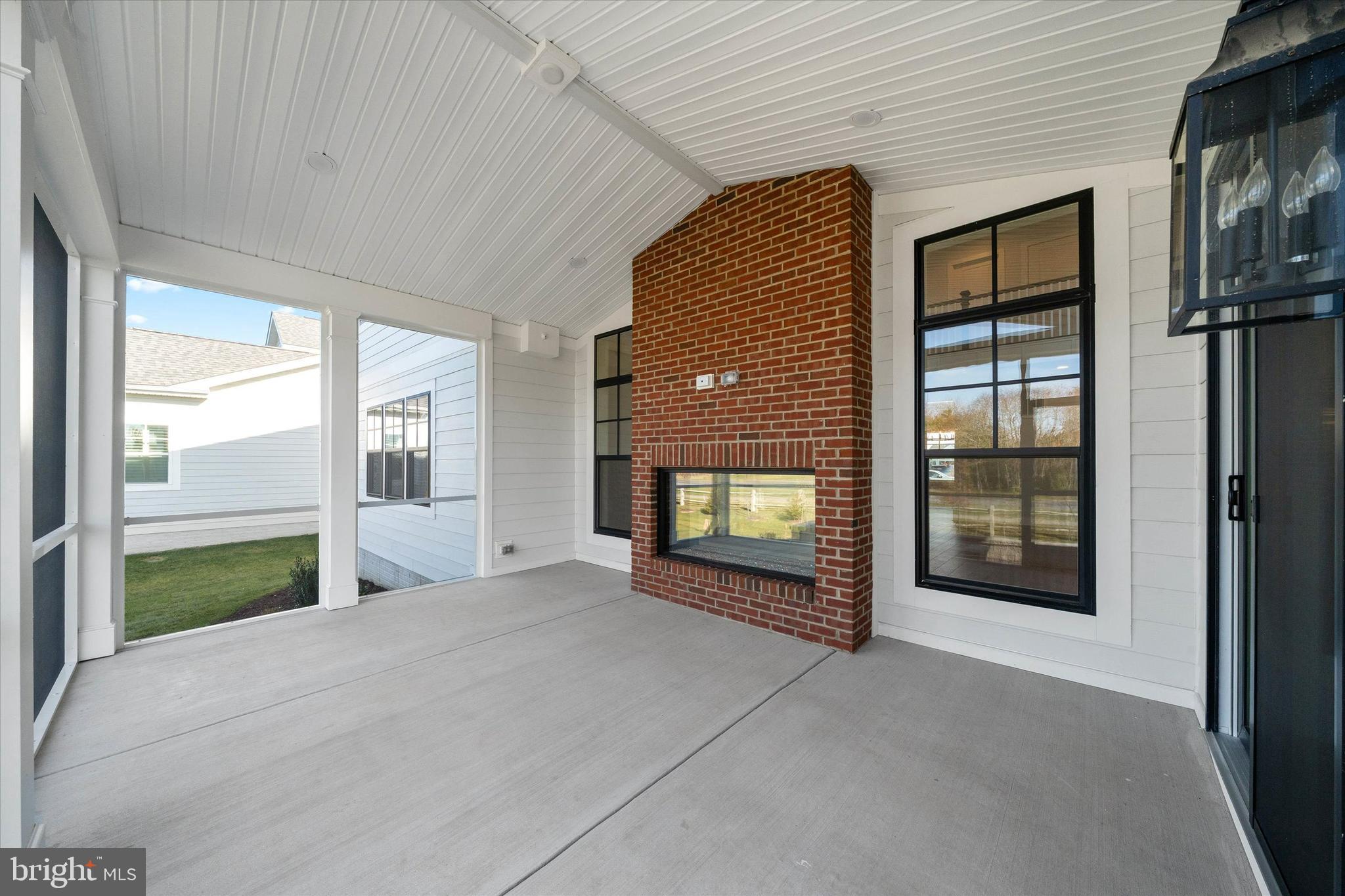 GLEN RIDDLE - Residential