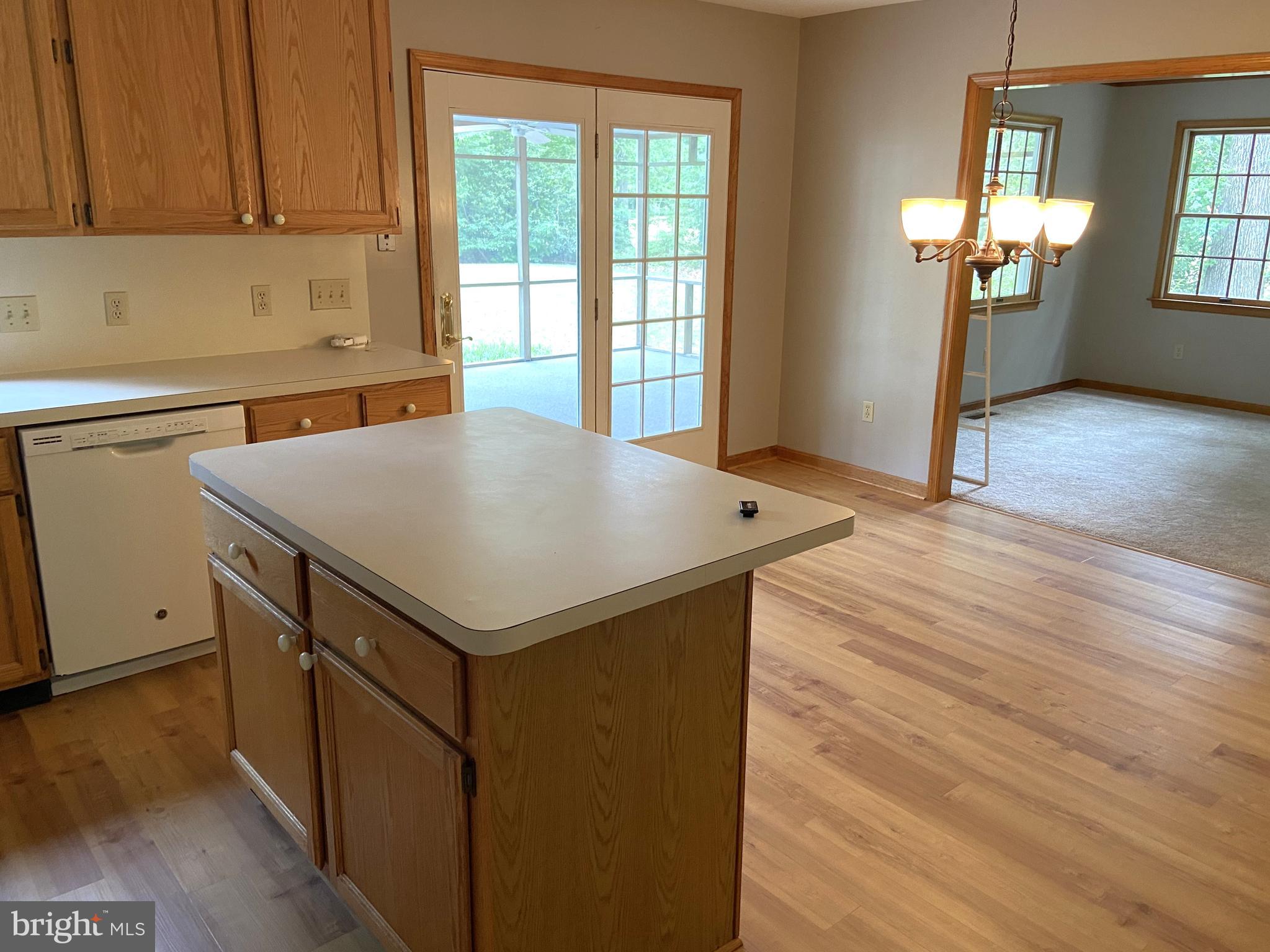 HILL-N-DALE - Residential