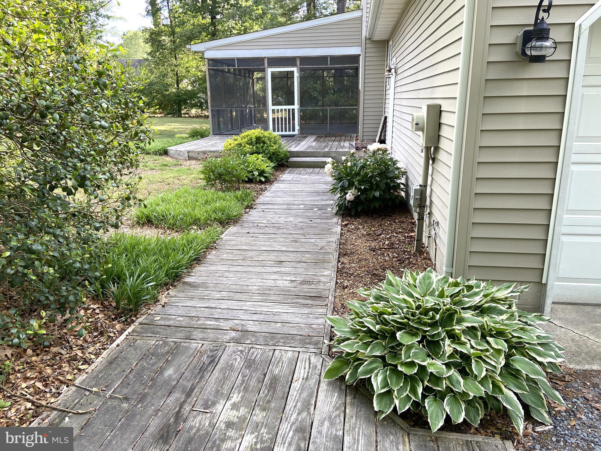 HILL-N-DALE - Residential