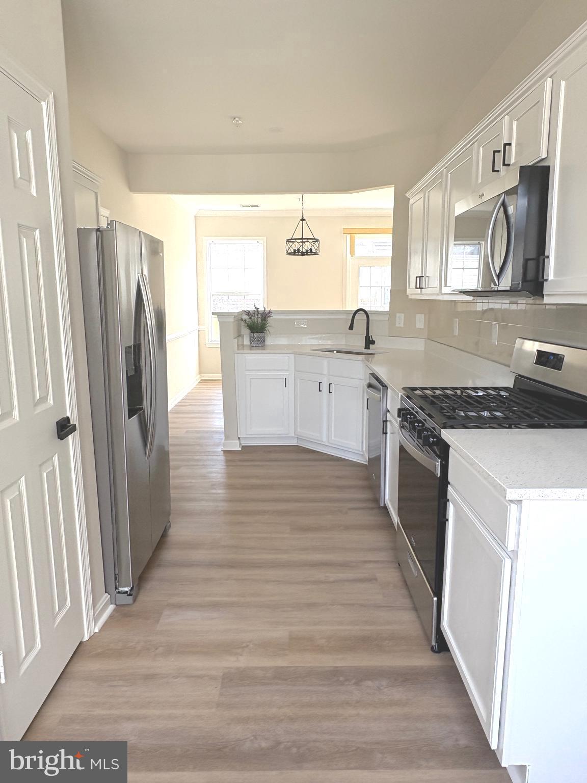 CAMERON GROVE - Residential