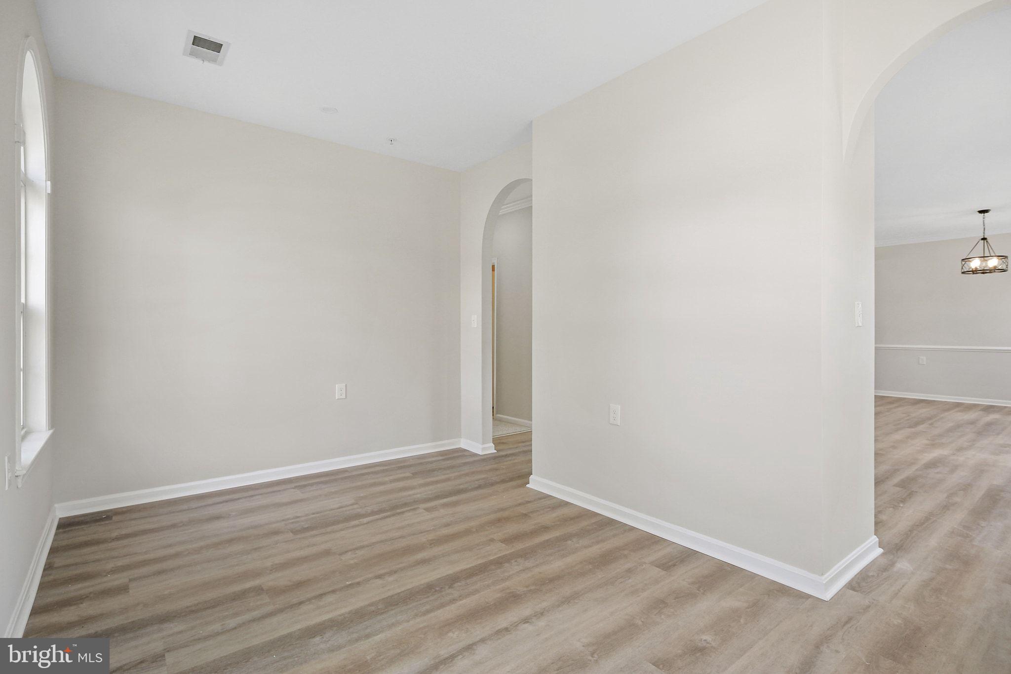 CAMERON GROVE - Residential