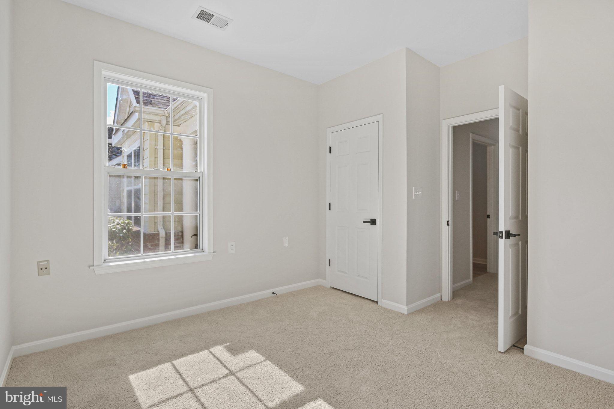 CAMERON GROVE - Residential