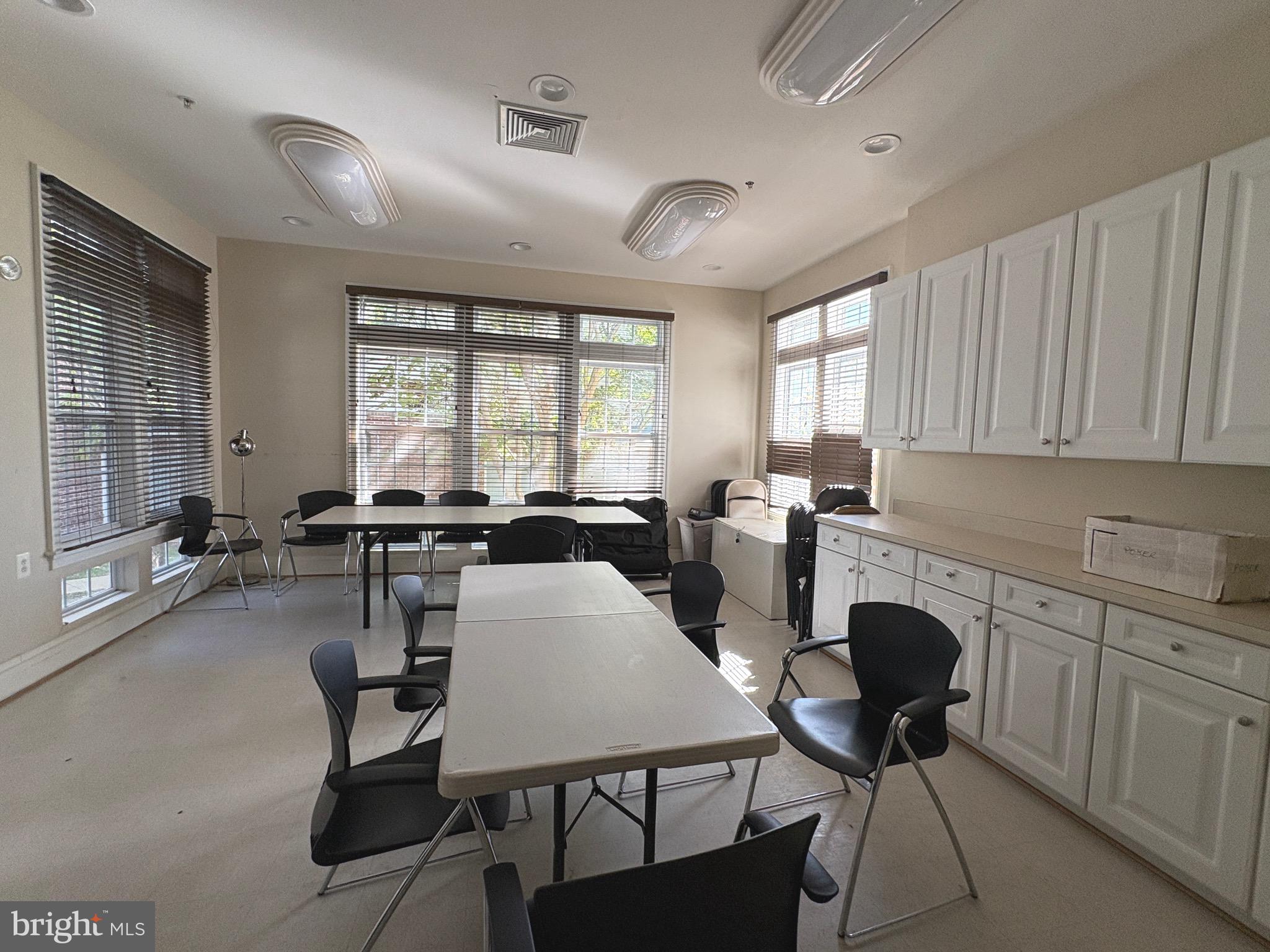 CAMERON GROVE - Residential