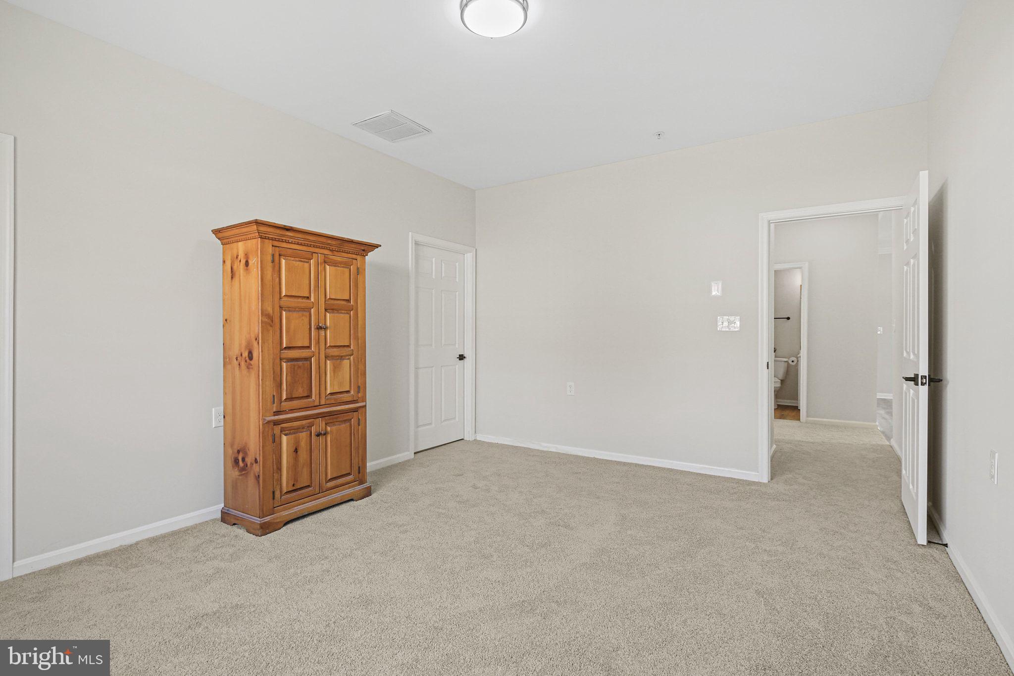 CAMERON GROVE - Residential