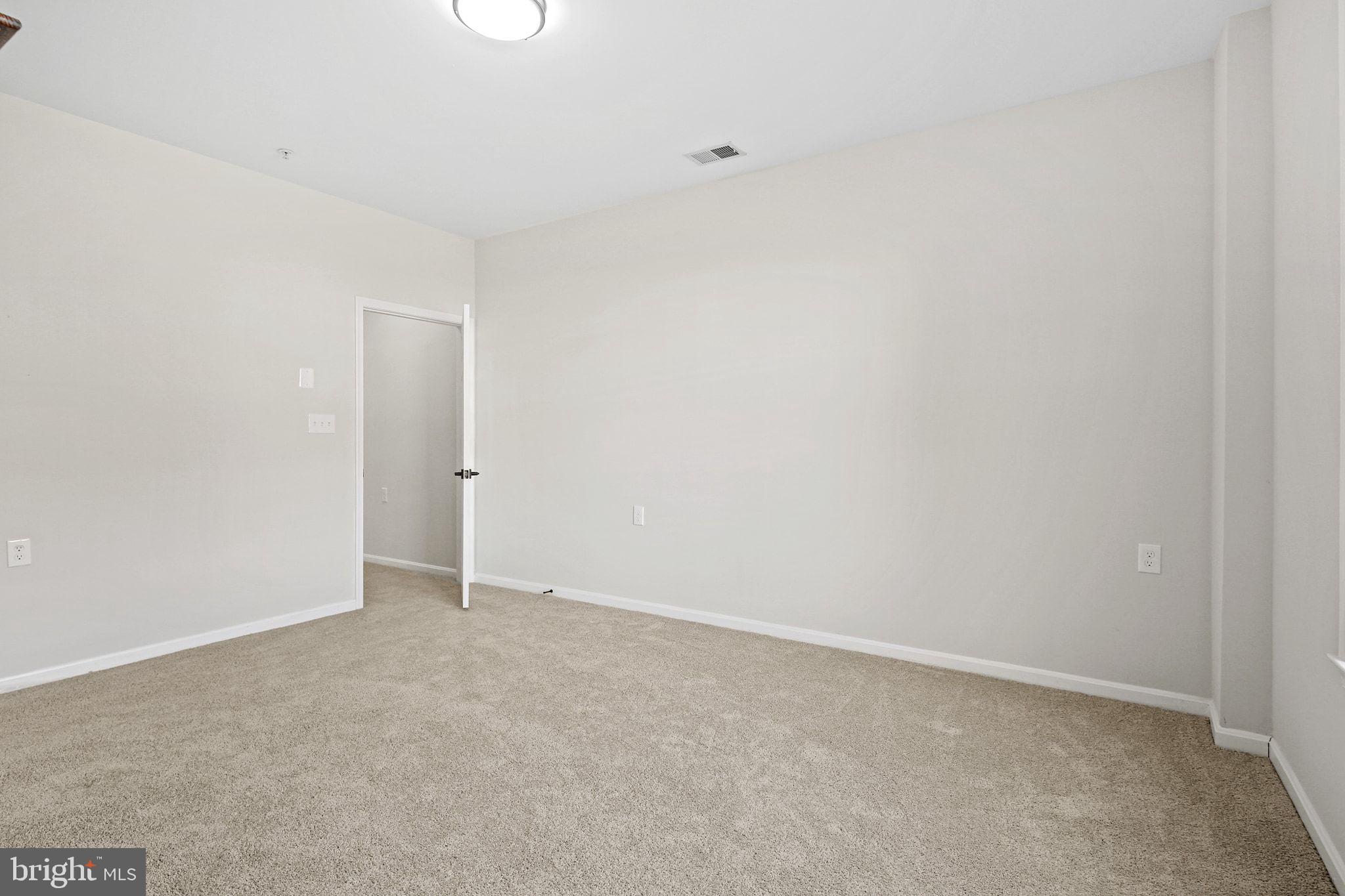 CAMERON GROVE - Residential