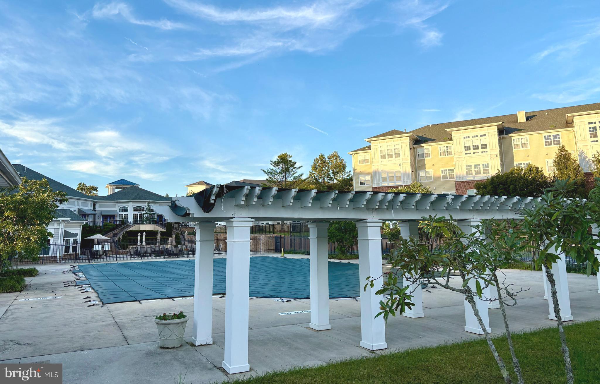 CAMERON GROVE - Residential