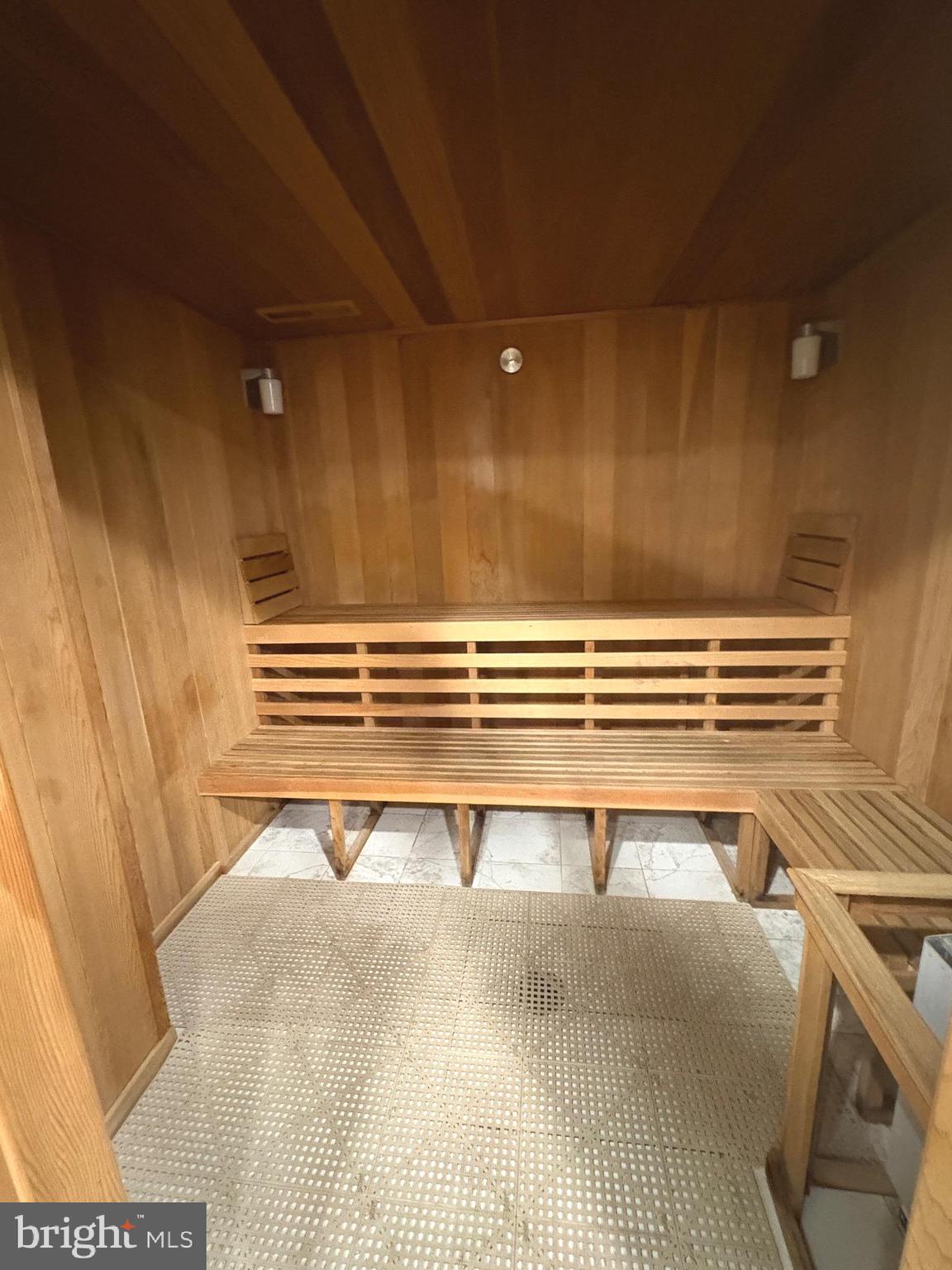 CAMERON GROVE - Residential