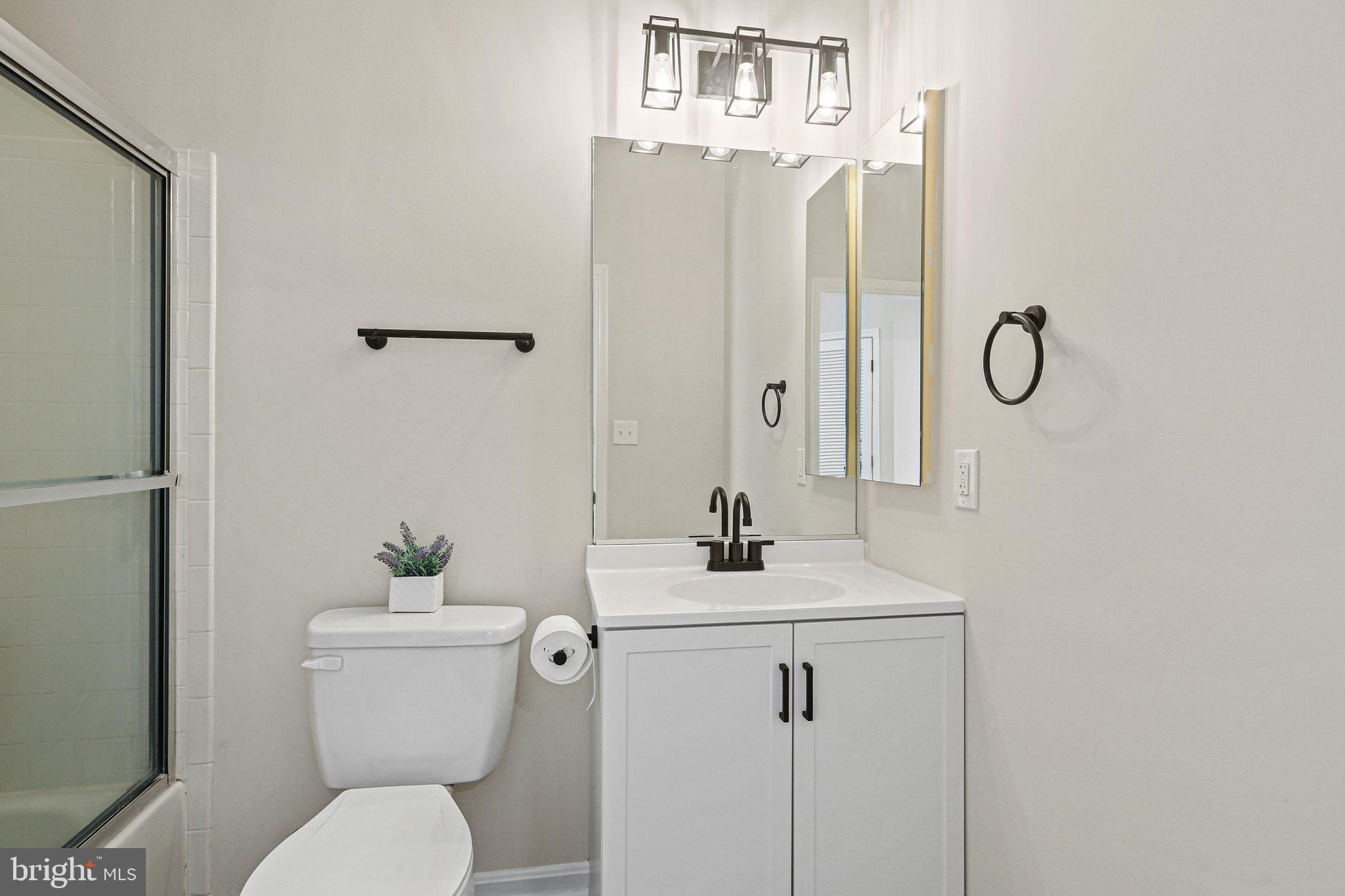 CAMERON GROVE - Residential