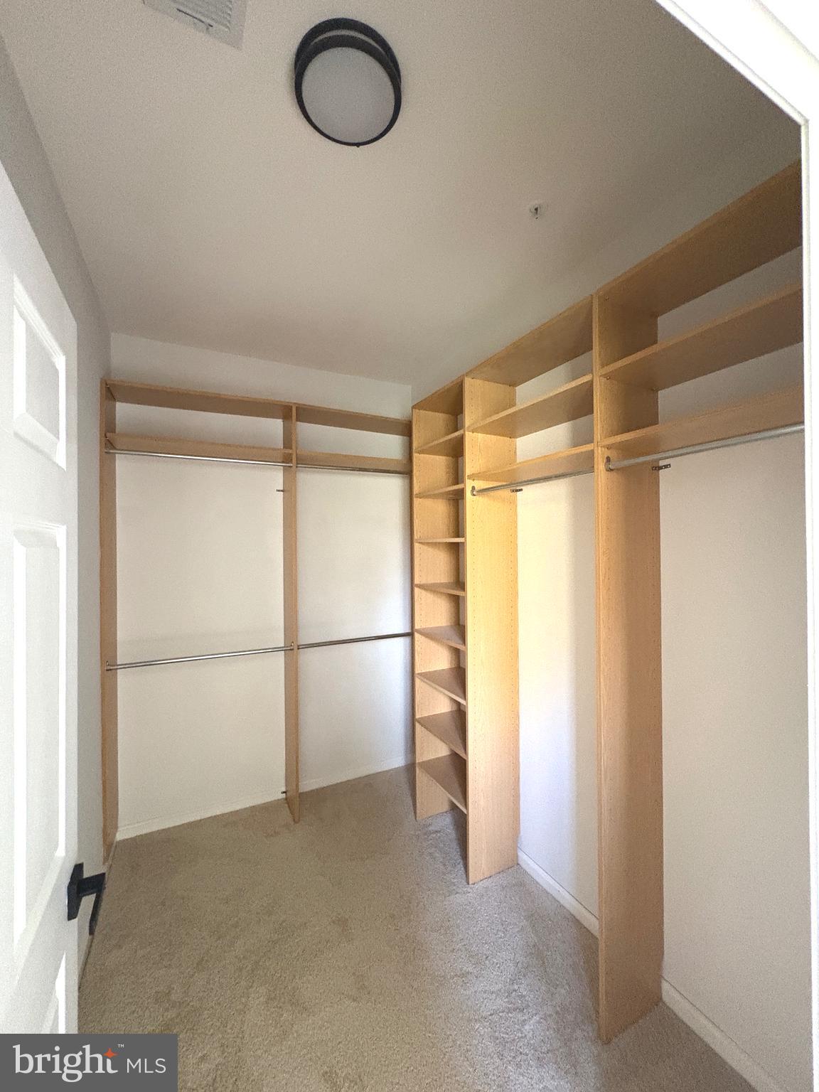 CAMERON GROVE - Residential