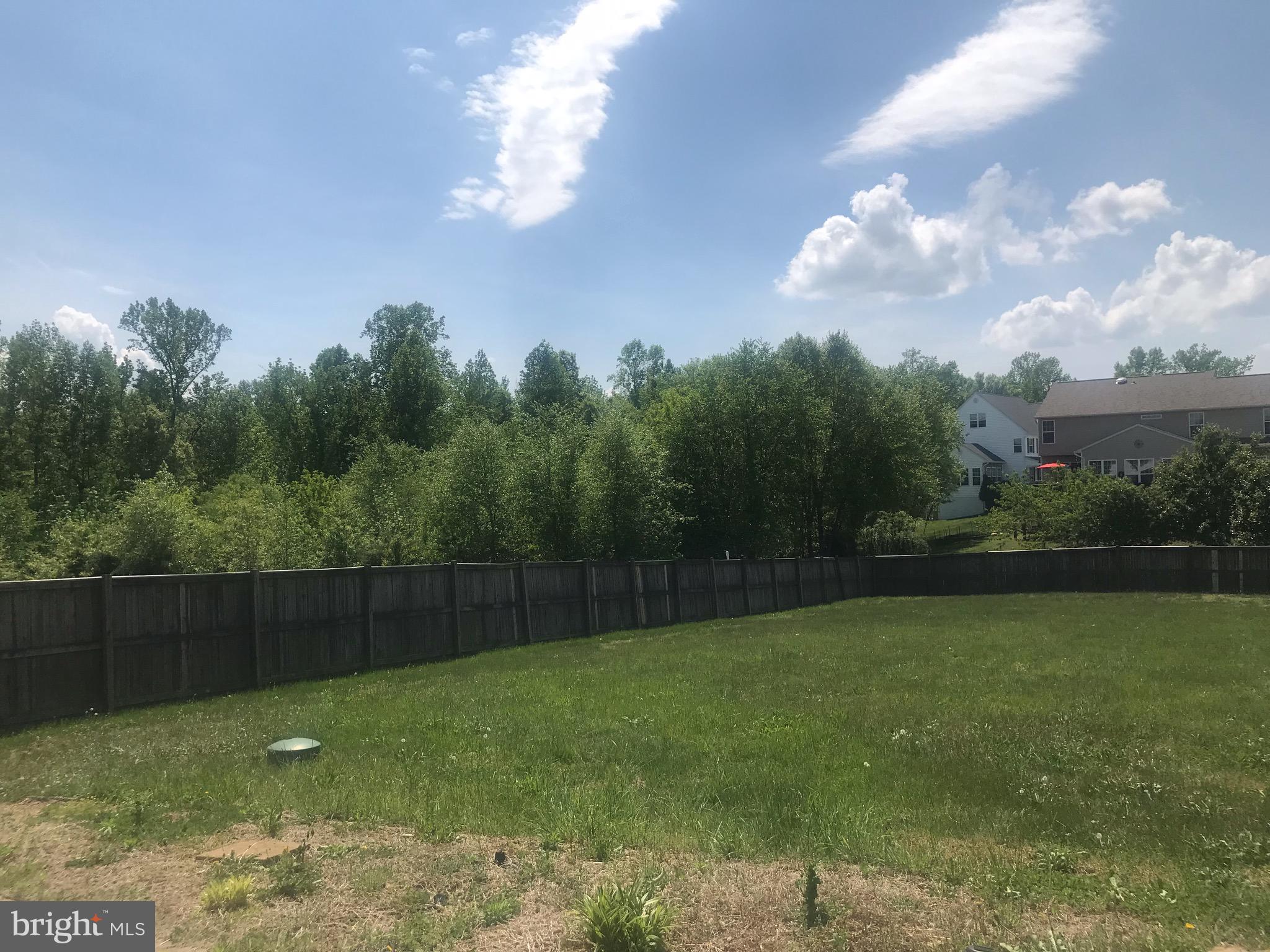 KINGS GRANT LA PLATA - Residential Lease