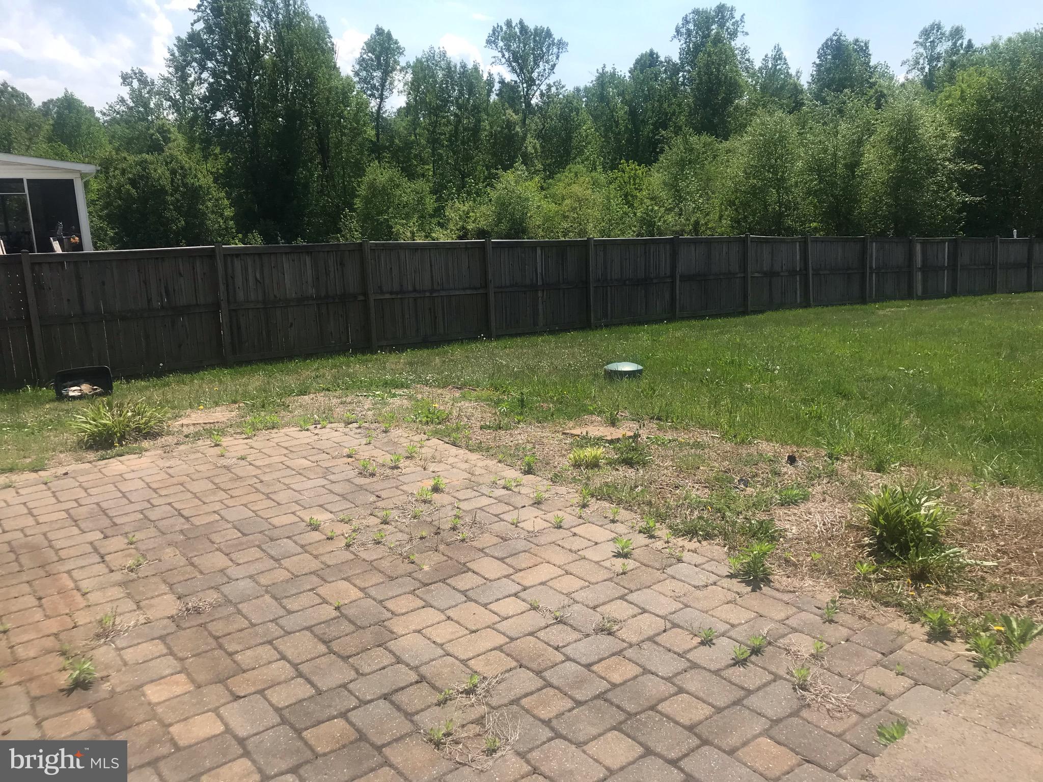 KINGS GRANT LA PLATA - Residential Lease