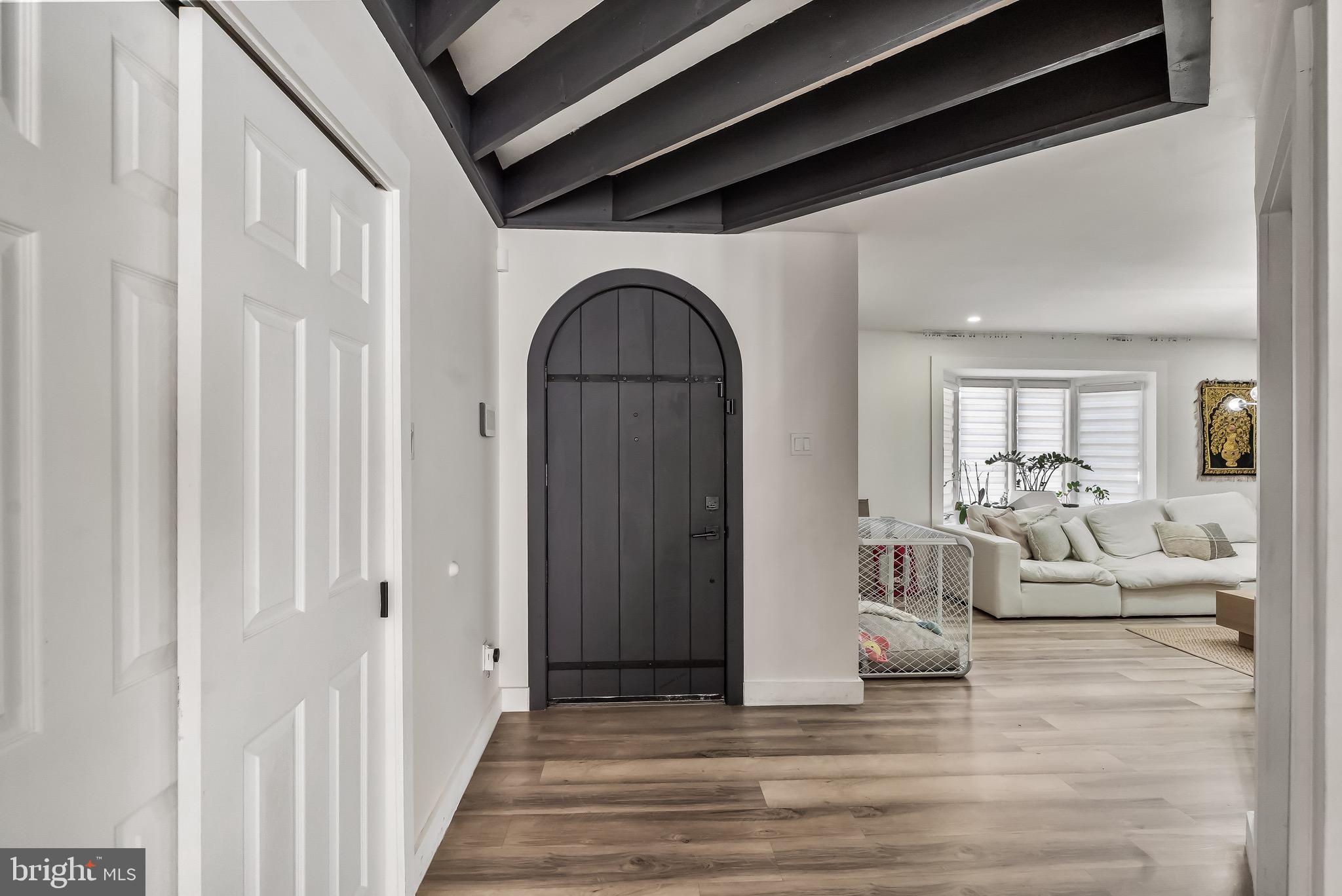 3300 SPRINGFIELD AVENUE