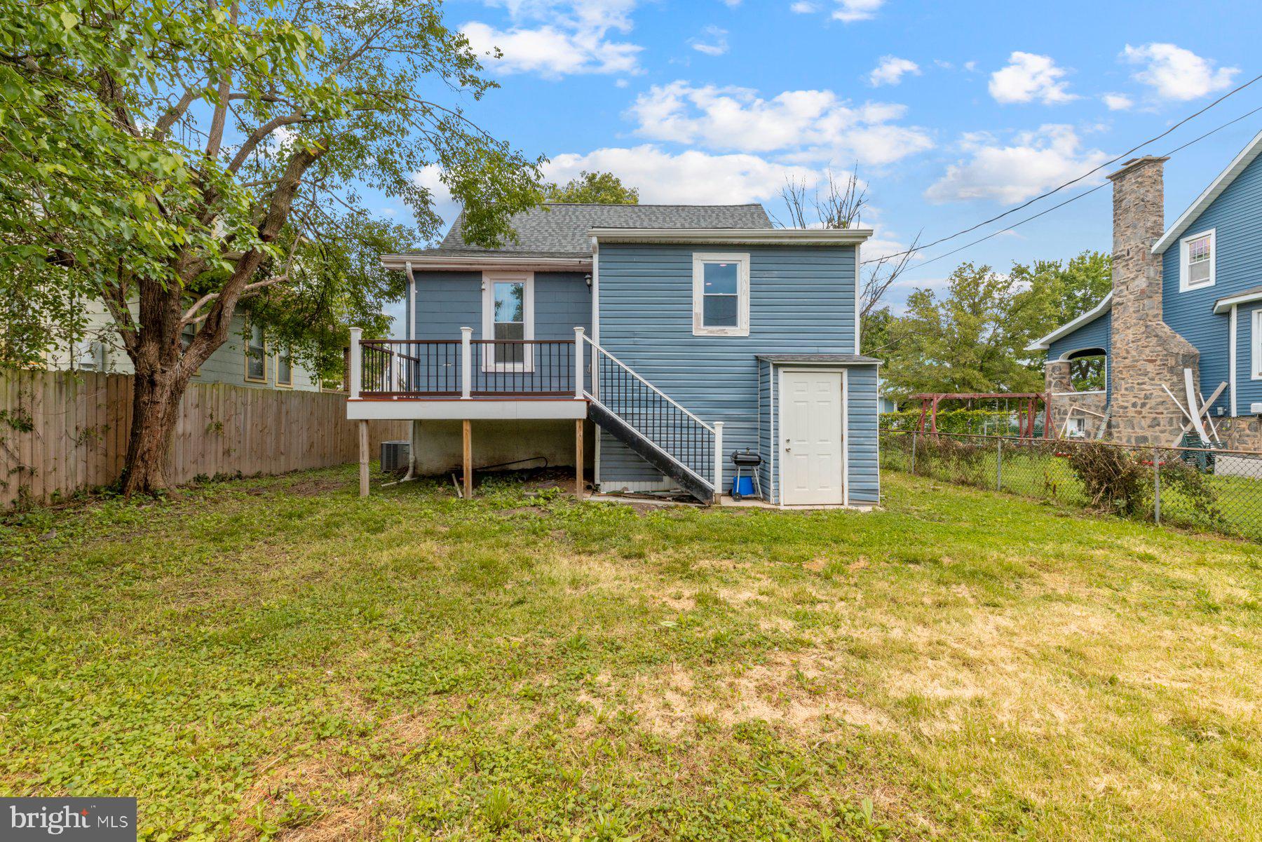MAYFIELD - Residential