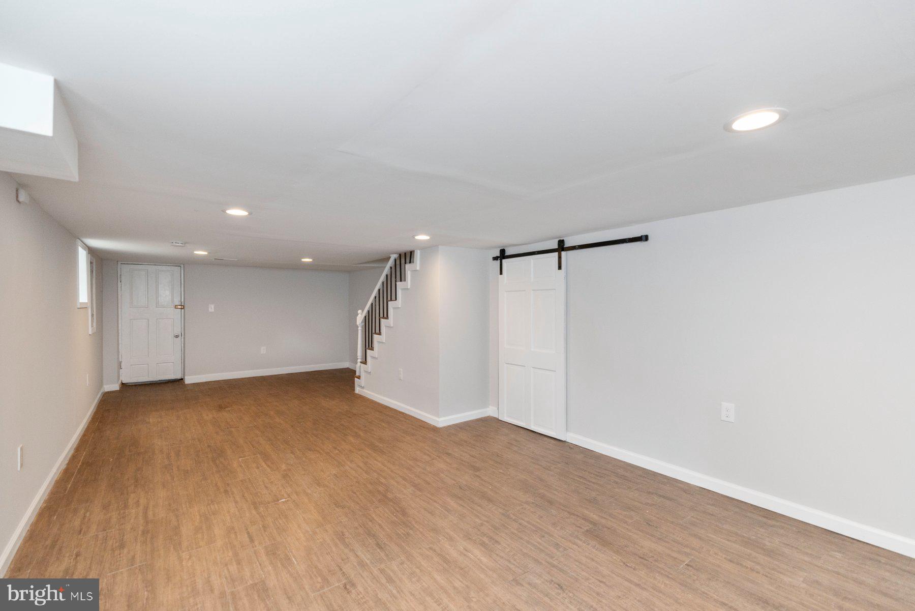 MAYFIELD - Residential