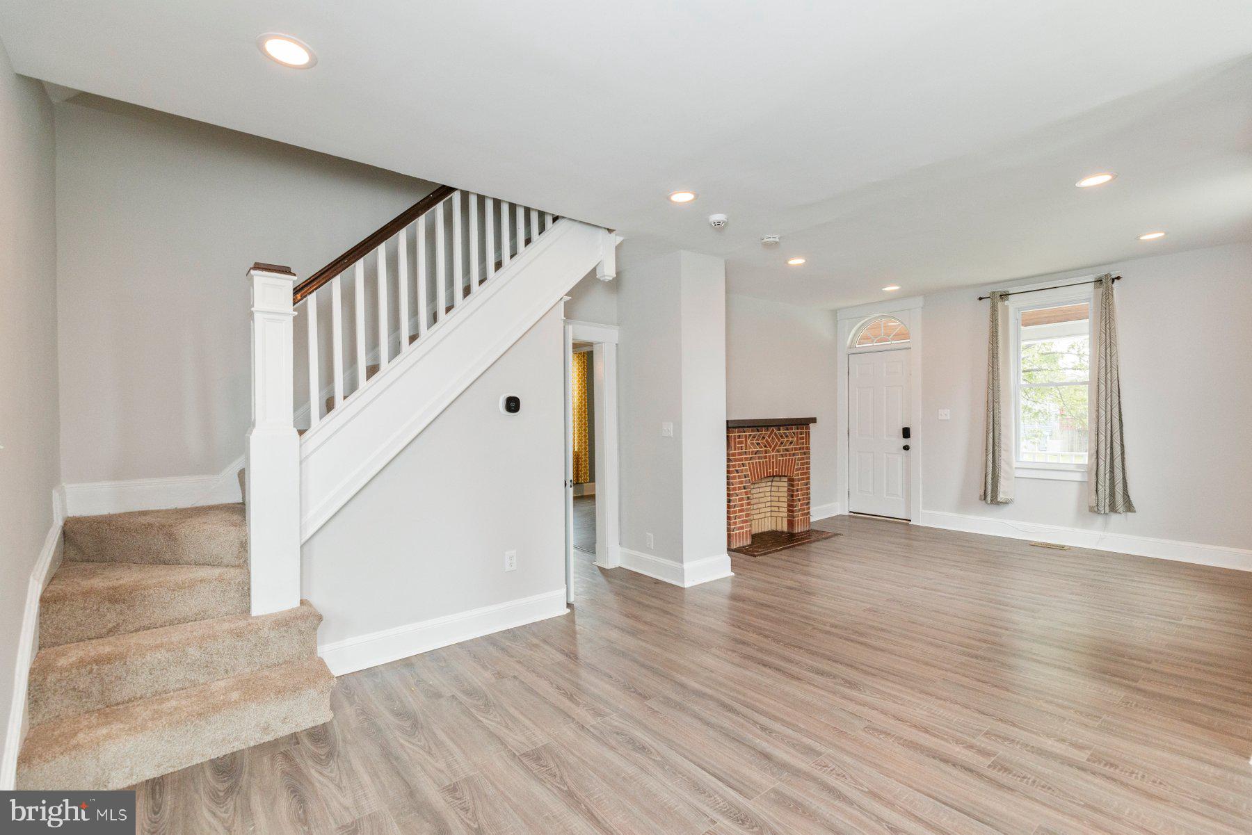 MAYFIELD - Residential