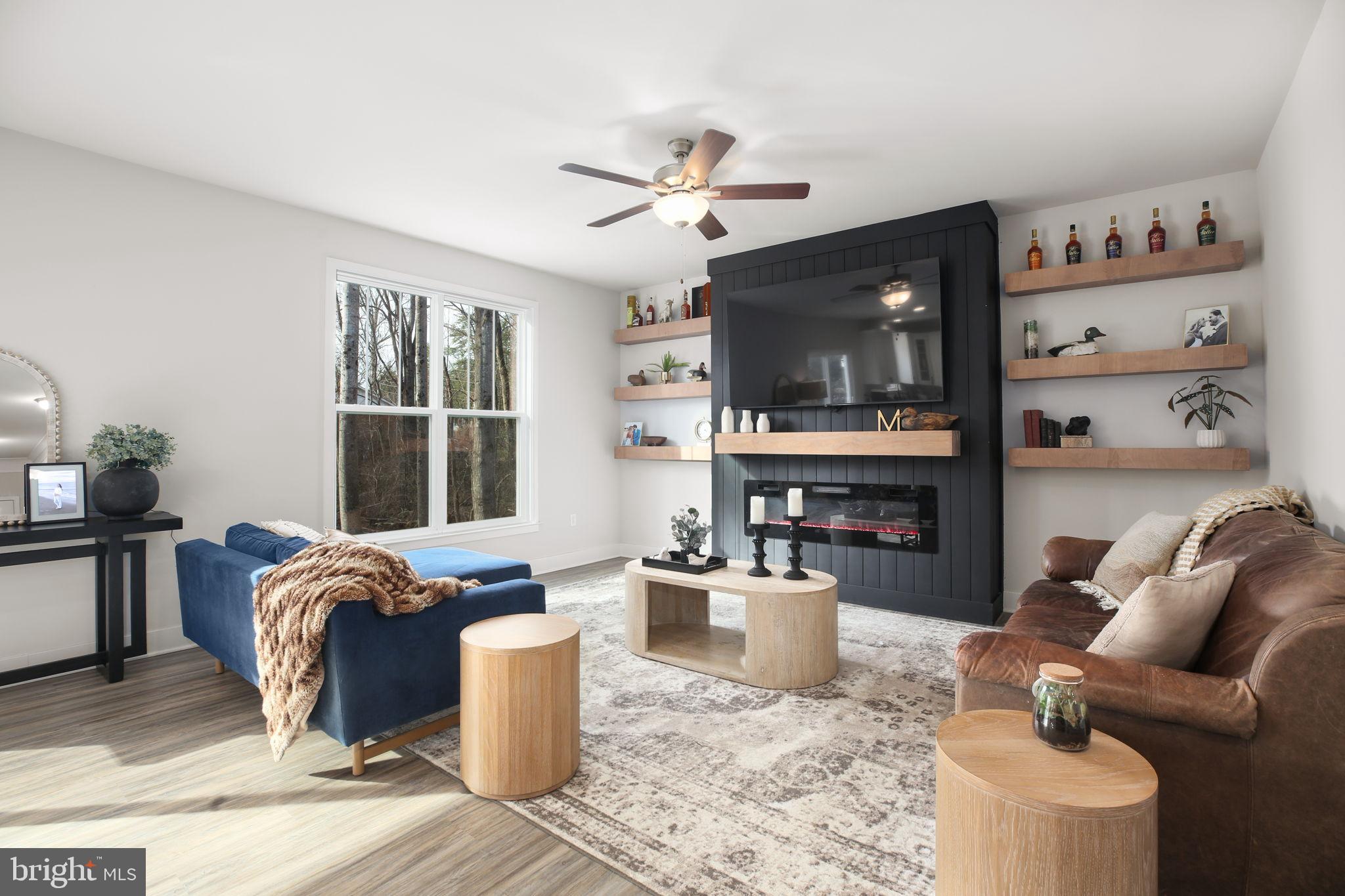 LAKE OF THE WOODS - Residential