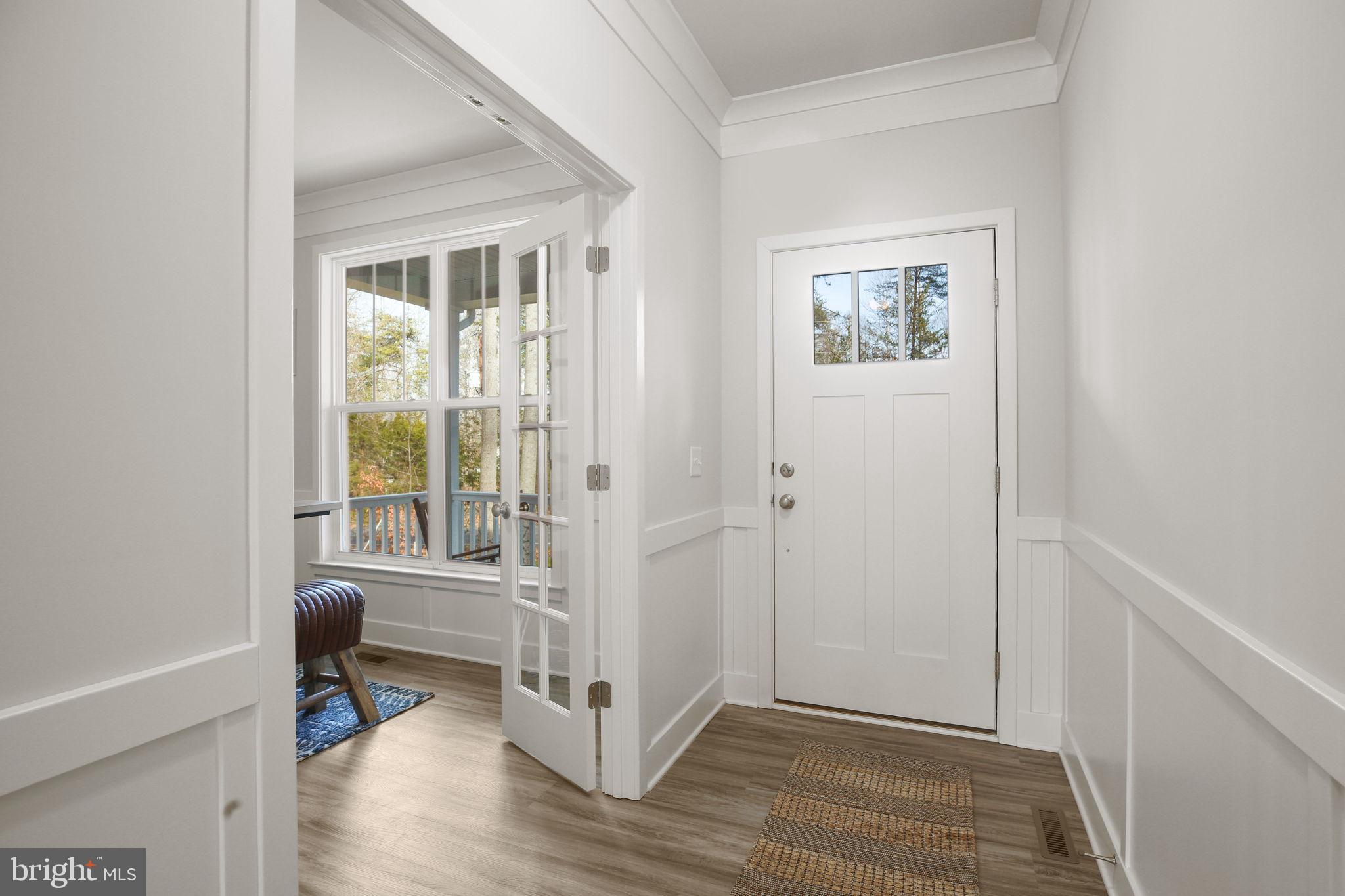 2102 LAKEVIEW PARKWAY