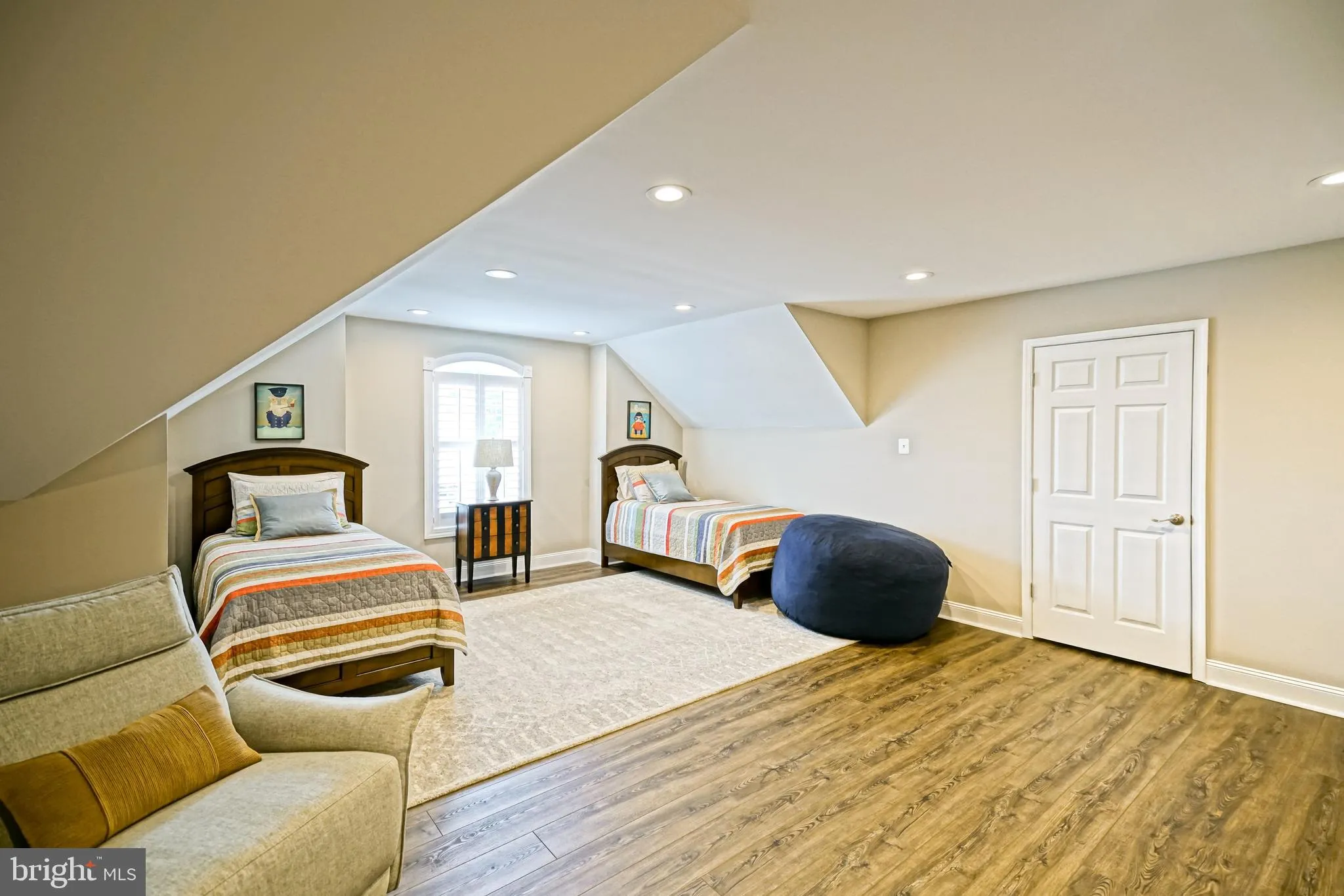 Lewes, Delaware 19958, United States, 4 Bedrooms Bedrooms, ,3 BathroomsBathrooms,Residential,Contingent,128975