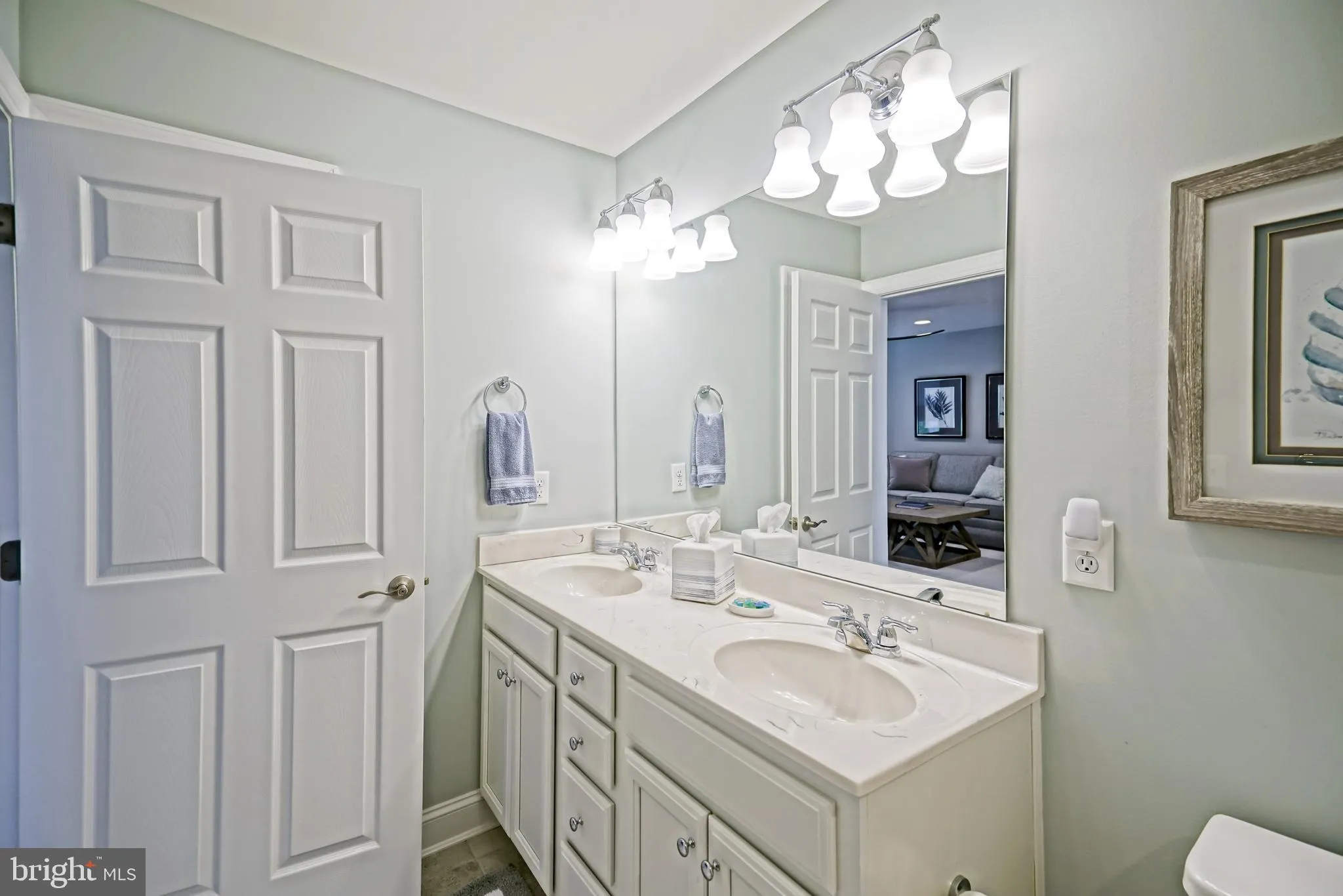 Lewes, Delaware 19958, United States, 4 Bedrooms Bedrooms, ,3 BathroomsBathrooms,Residential,Contingent,128975