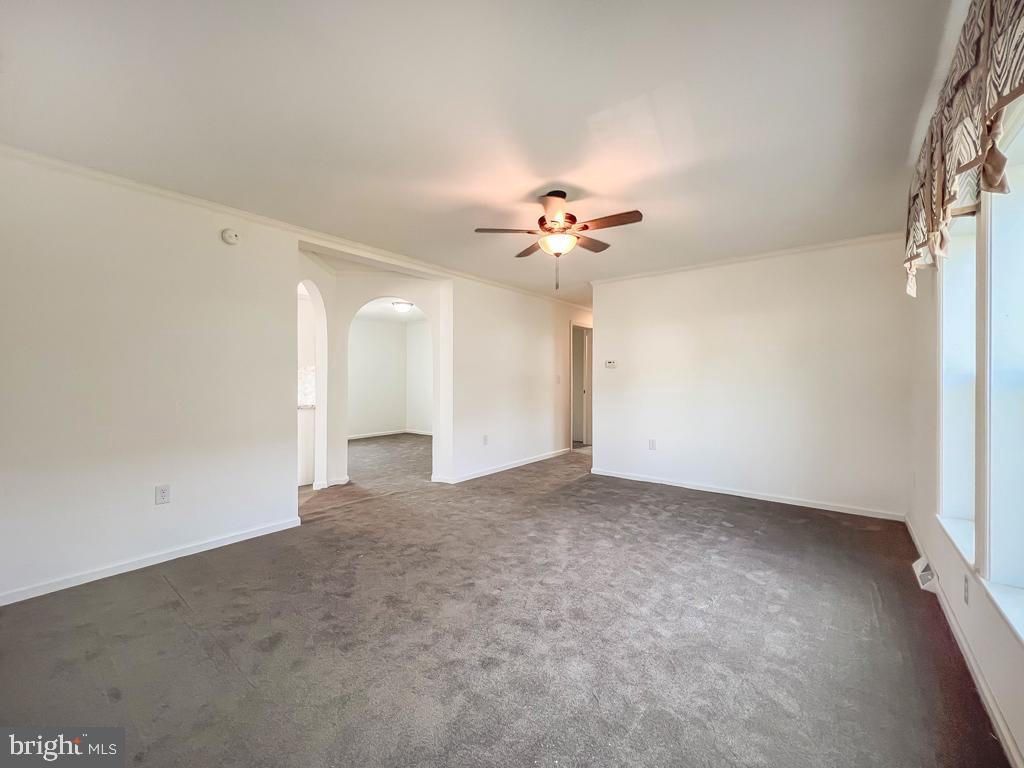 LINDALE VILLAGE - Residential