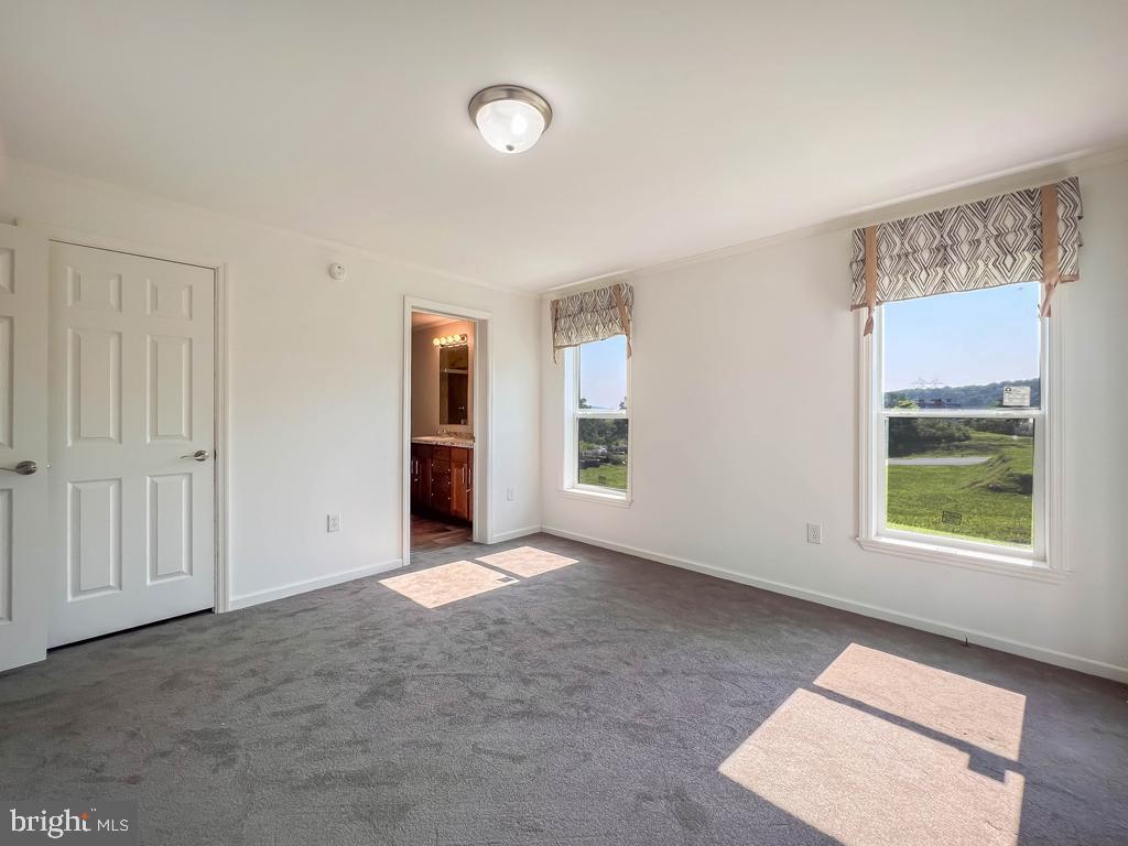 LINDALE VILLAGE - Residential