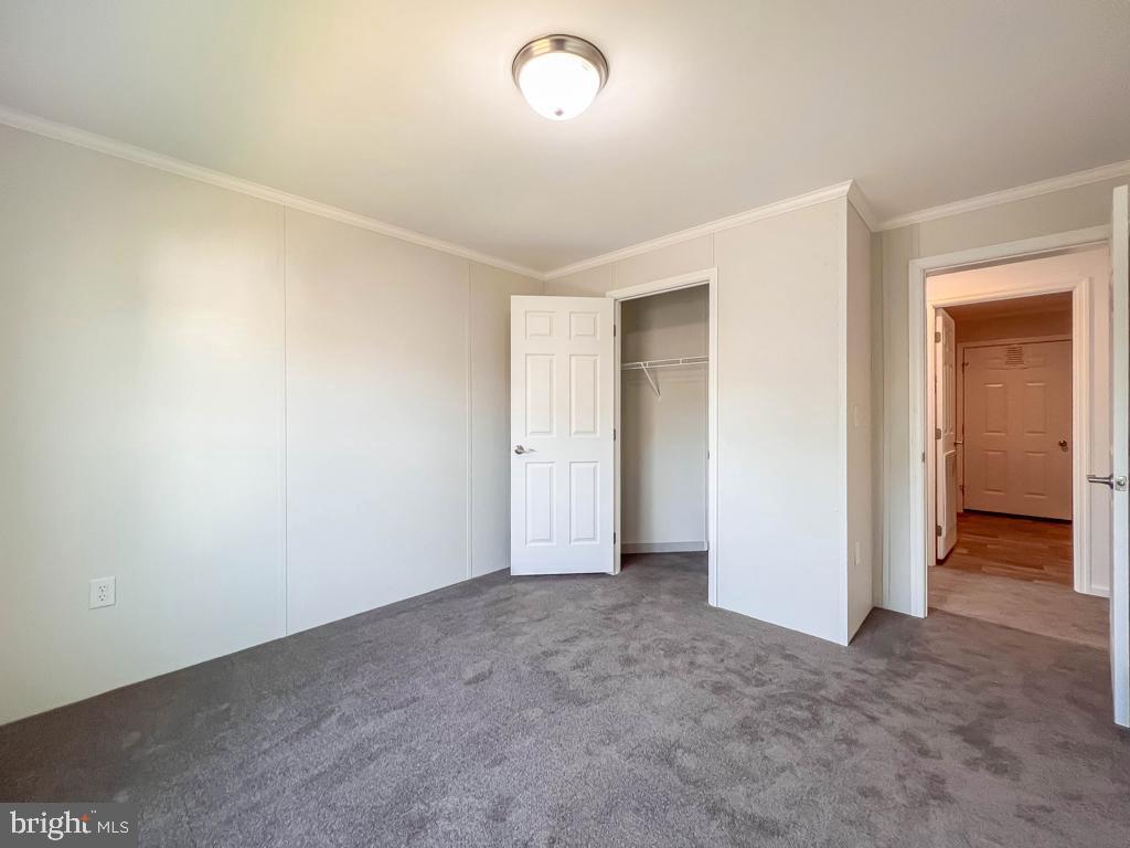 LINDALE VILLAGE - Residential