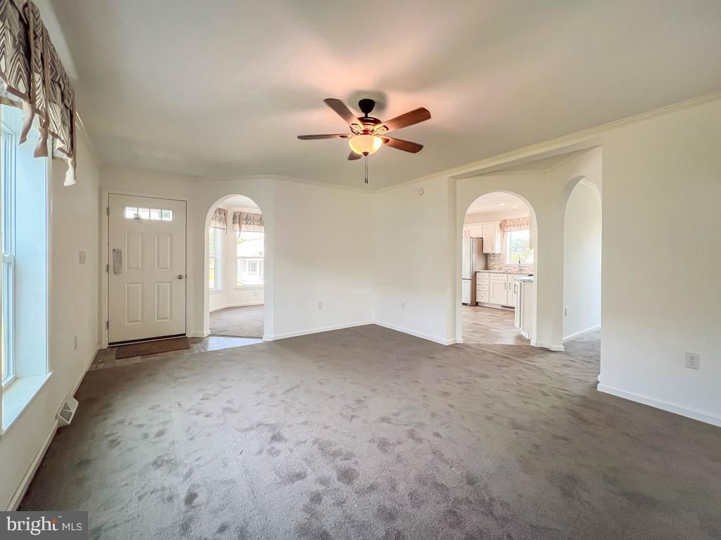 LINDALE VILLAGE - Residential