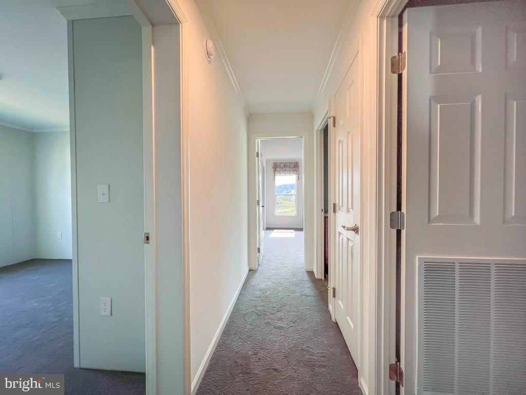 LINDALE VILLAGE - Residential