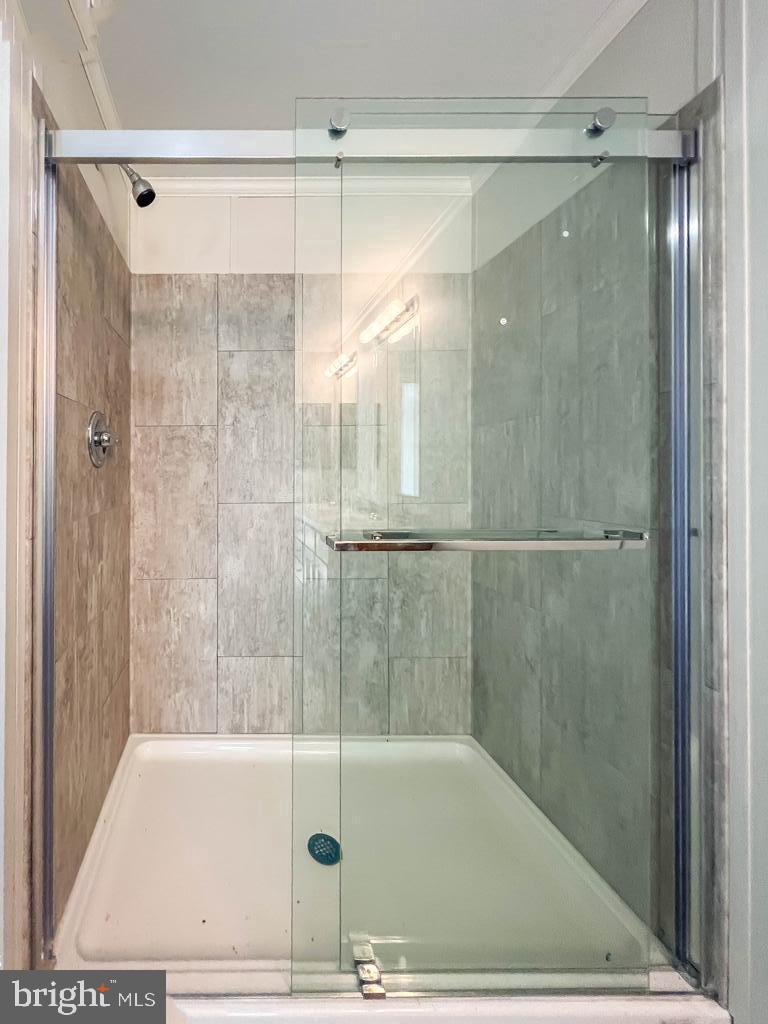 LINDALE VILLAGE - Residential