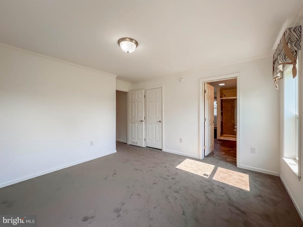 LINDALE VILLAGE - Residential