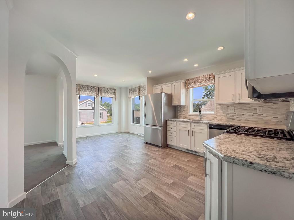 LINDALE VILLAGE - Residential