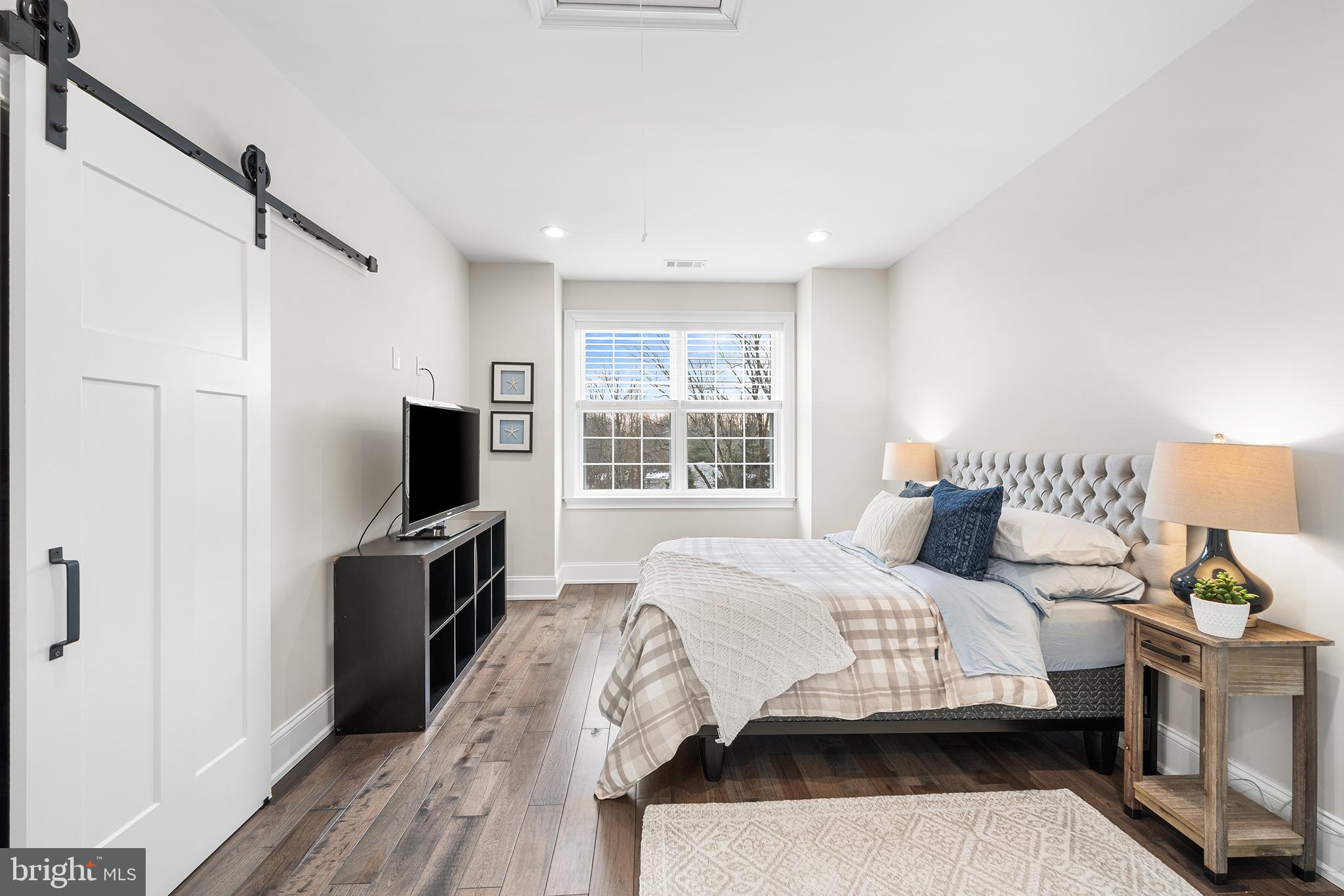 ROCKY HILL - Residential