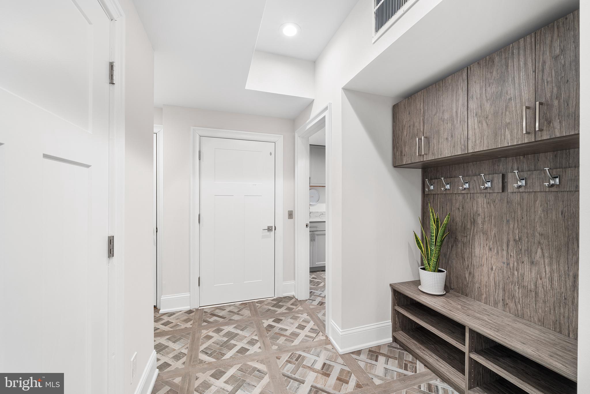 ROCKY HILL - Residential