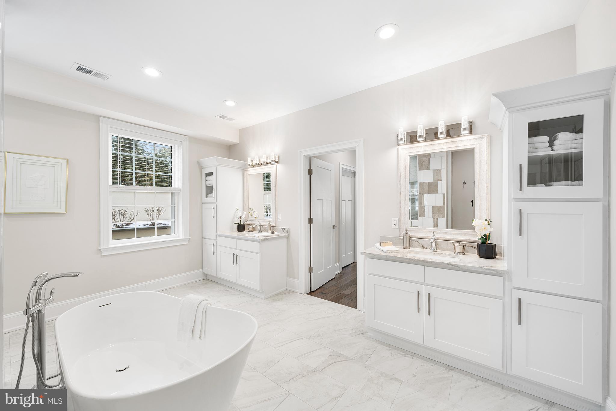 ROCKY HILL - Residential