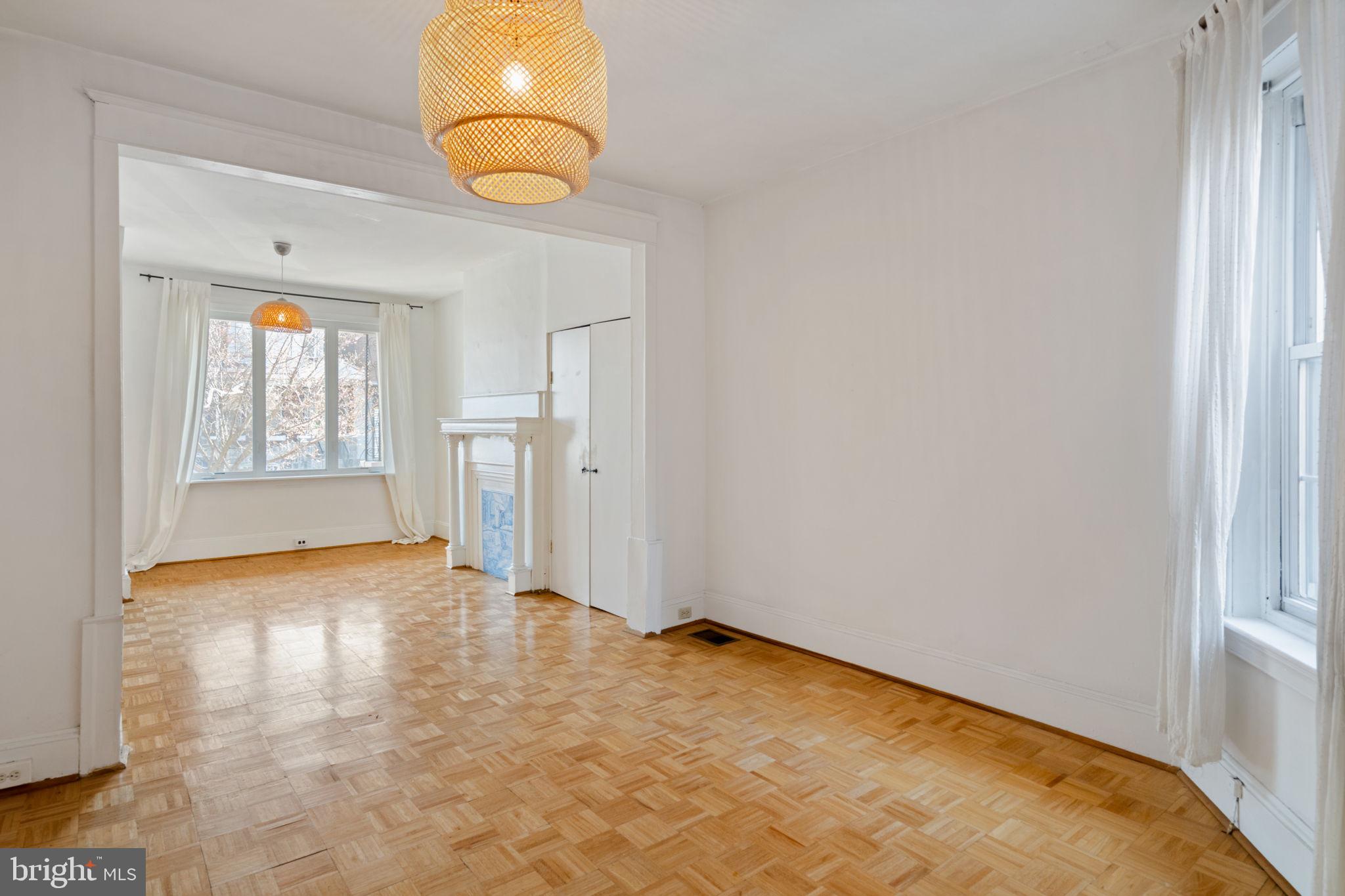 PORT RICHMOND - Residential